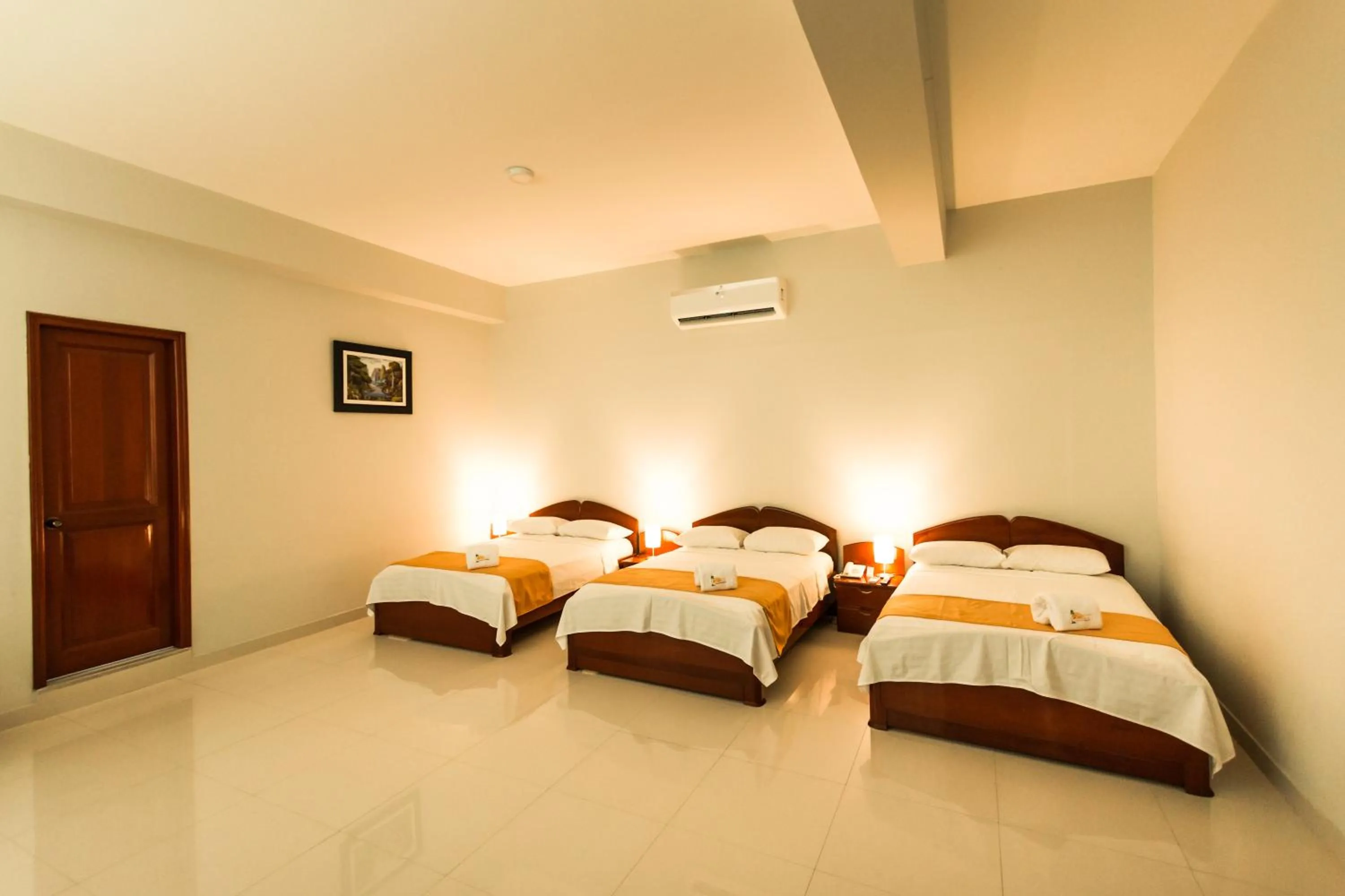 Bed in Cumbaza Hotel & Convenciones