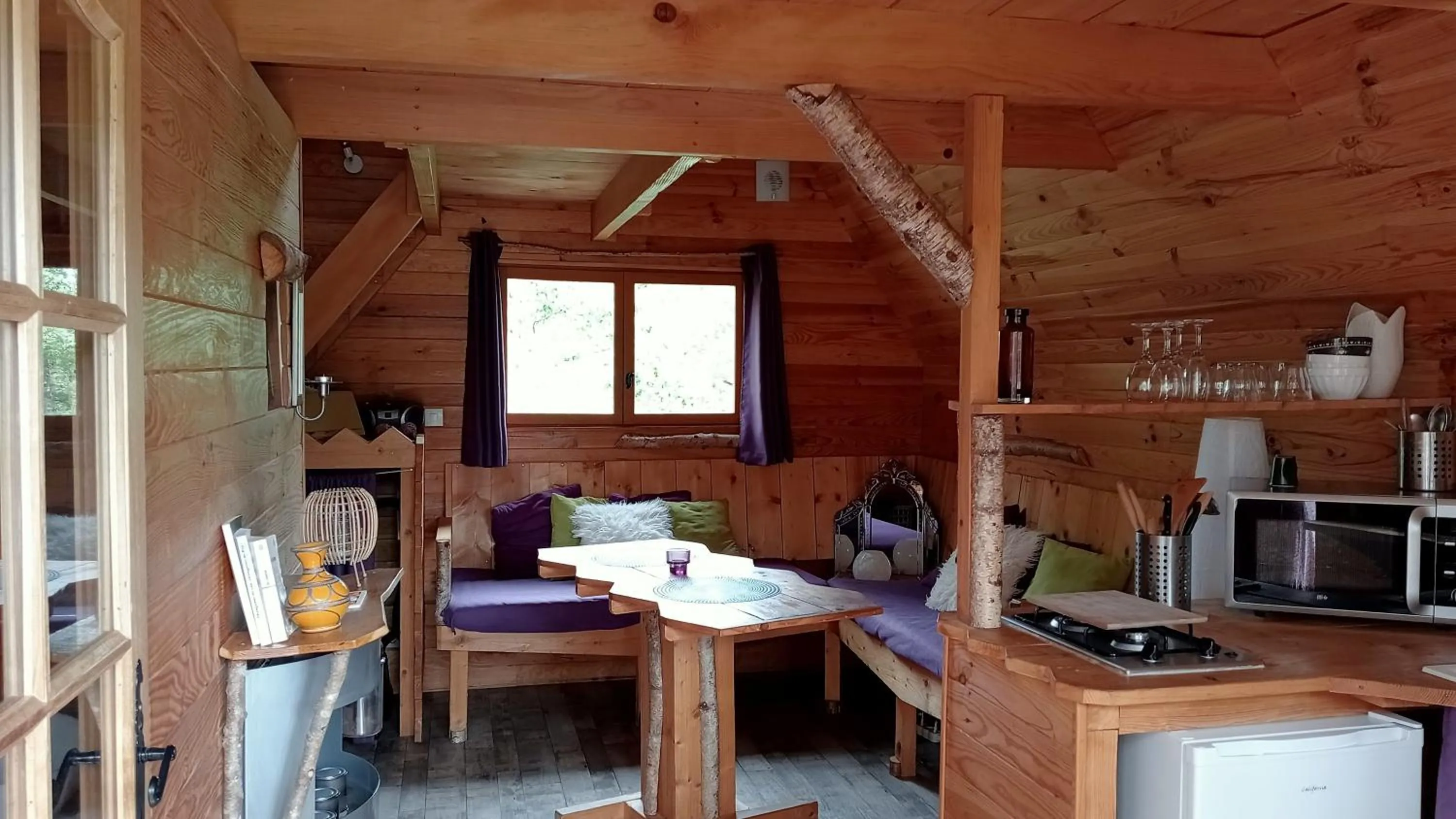 Kitchen or kitchenette in Le Nid Dans Les Bruyères