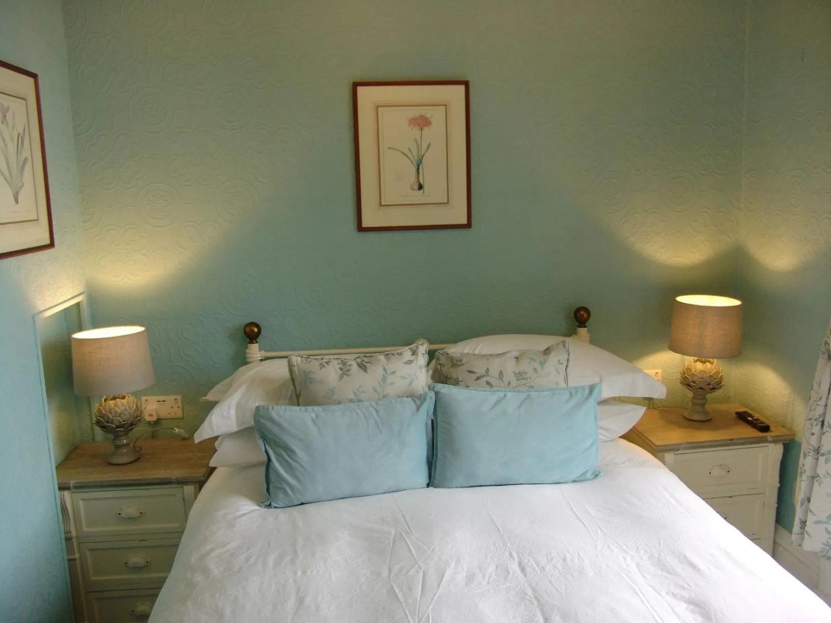 Bed in Osborne House B&B Workington