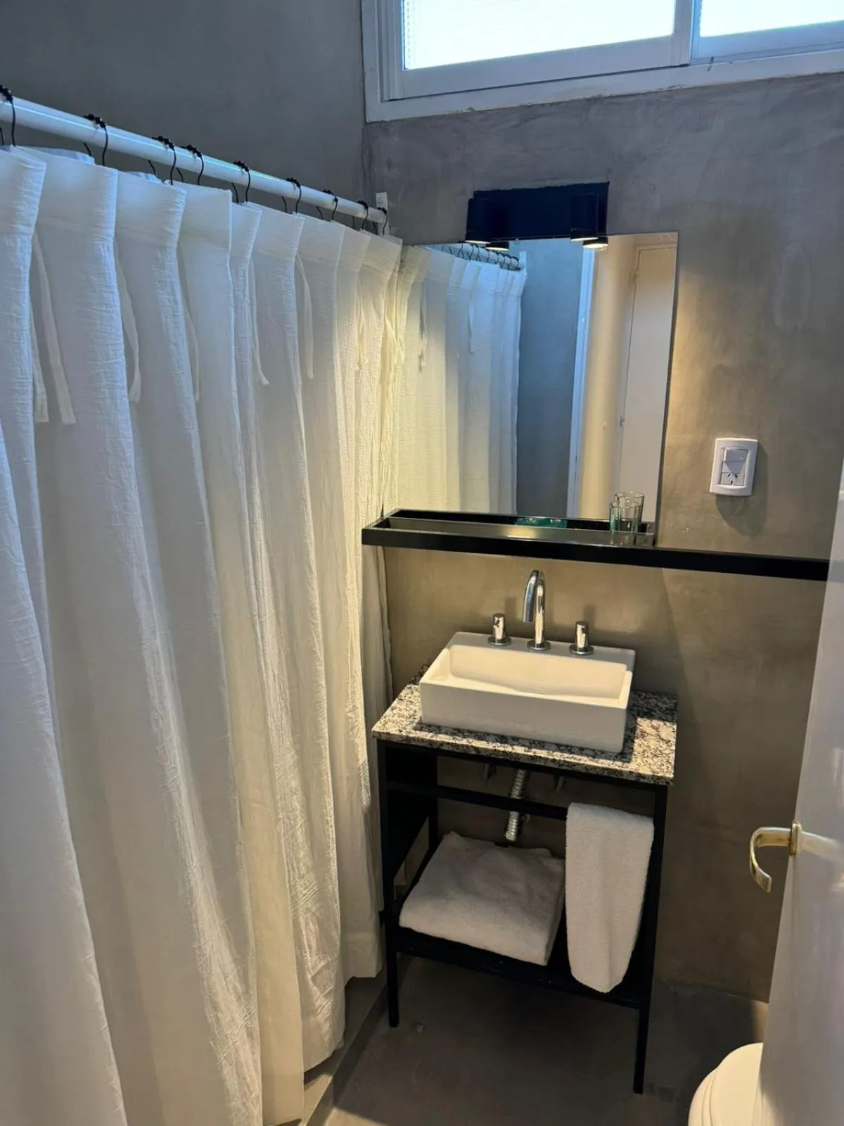 Hotel America