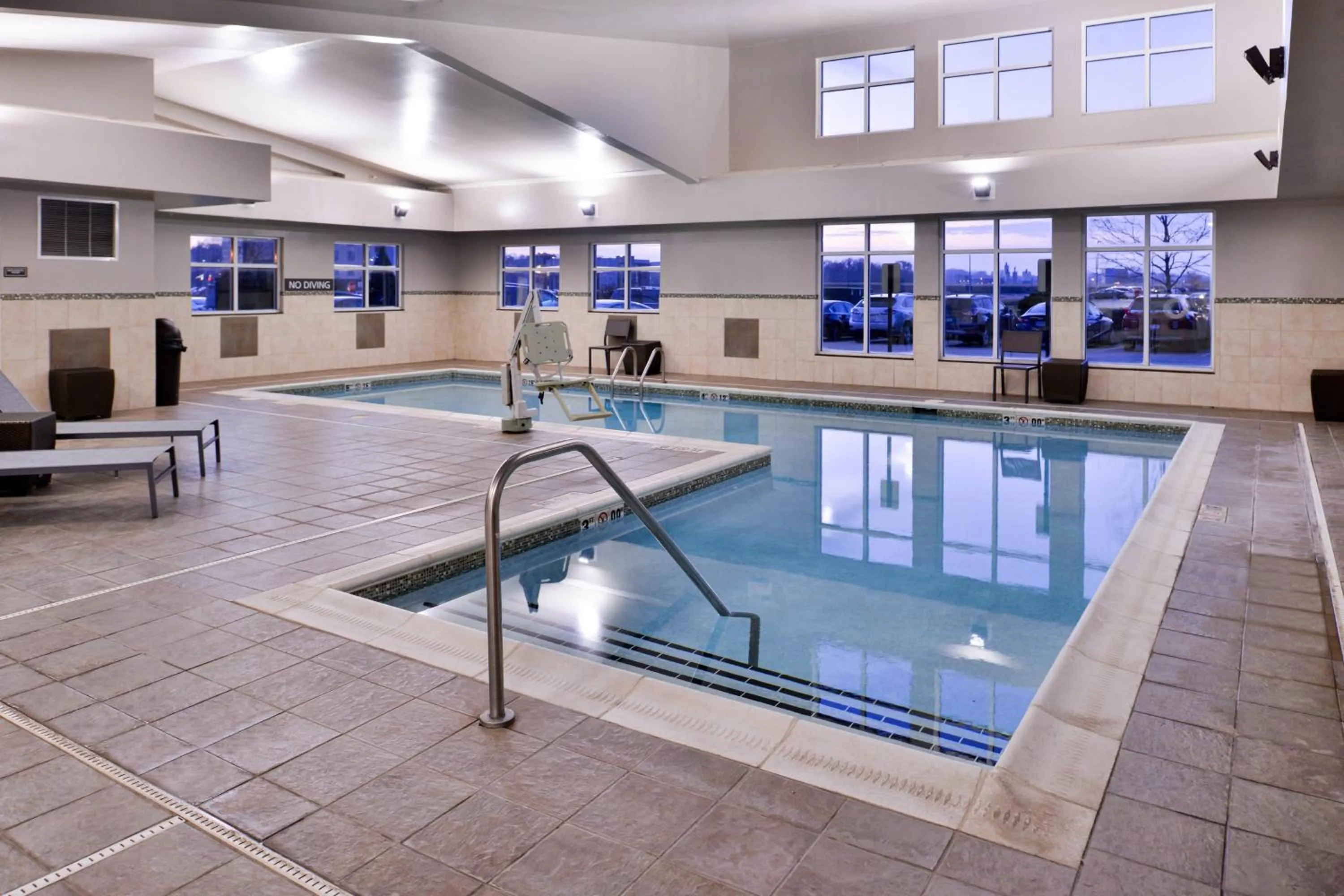 Swimming pool in Residence Inn by Marriott Coralville