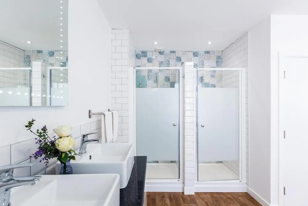 Bathroom in Honeypot House