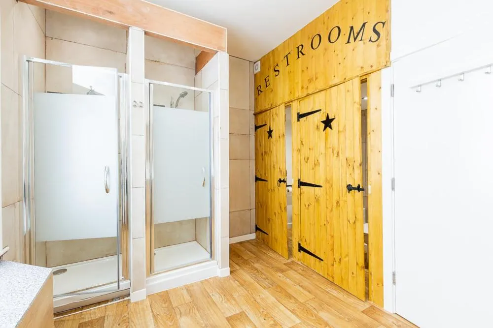 Bathroom in Honeypot House