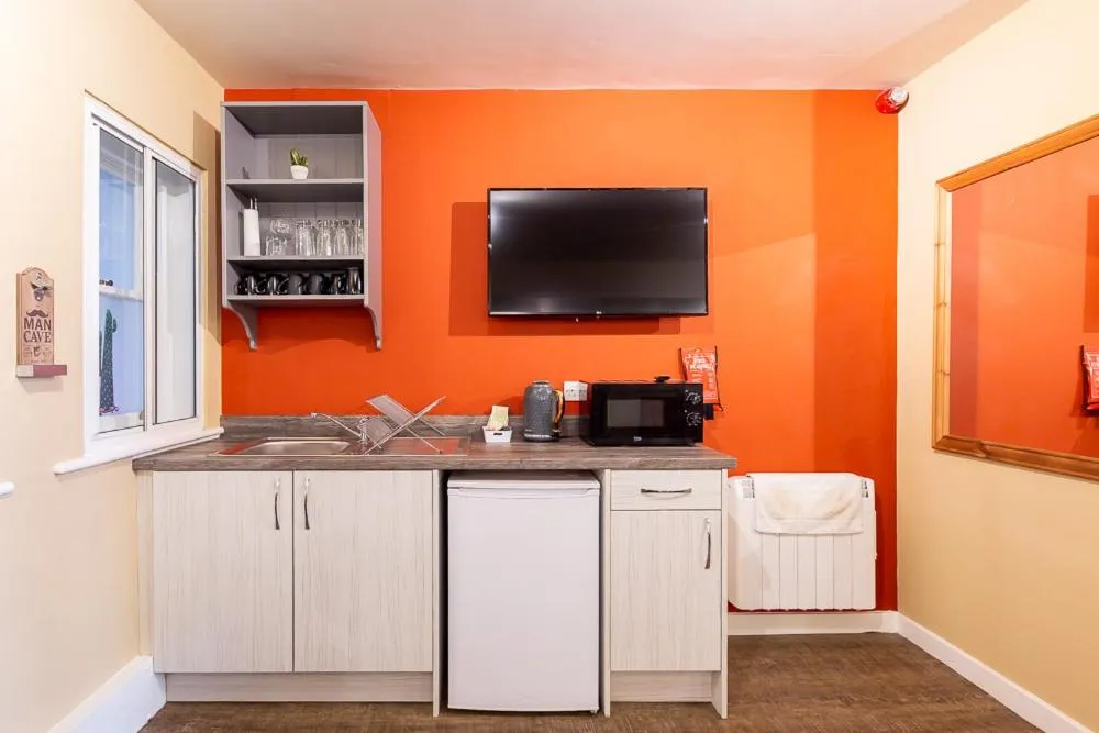 Dining area in Honeypot House
