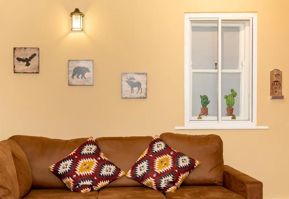 Living room in Honeypot House