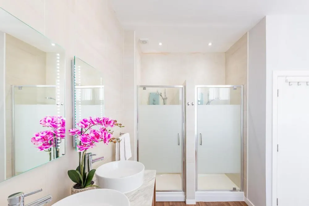 Bathroom in Honeypot House