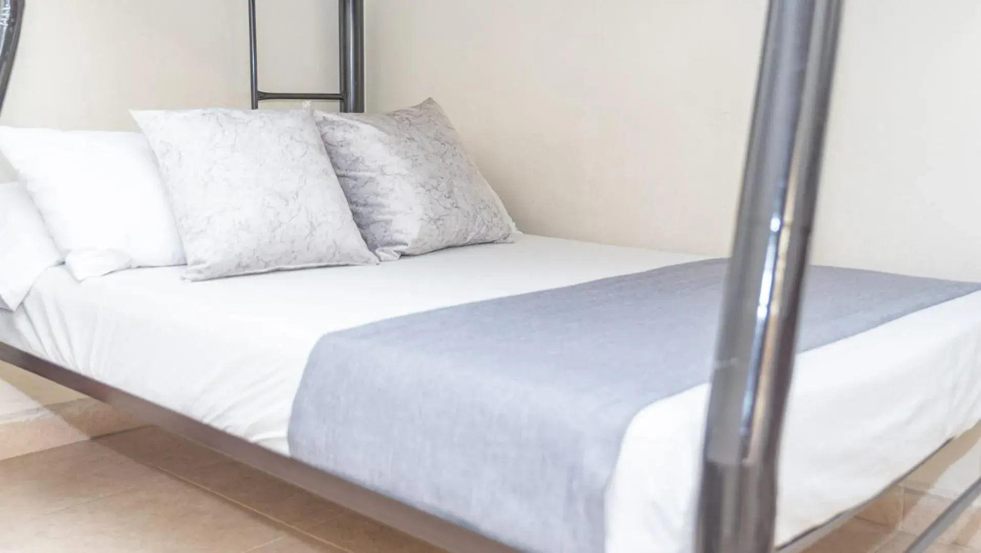 Bed in Hotel Conquistadores Bed in Hotel Conquistadores