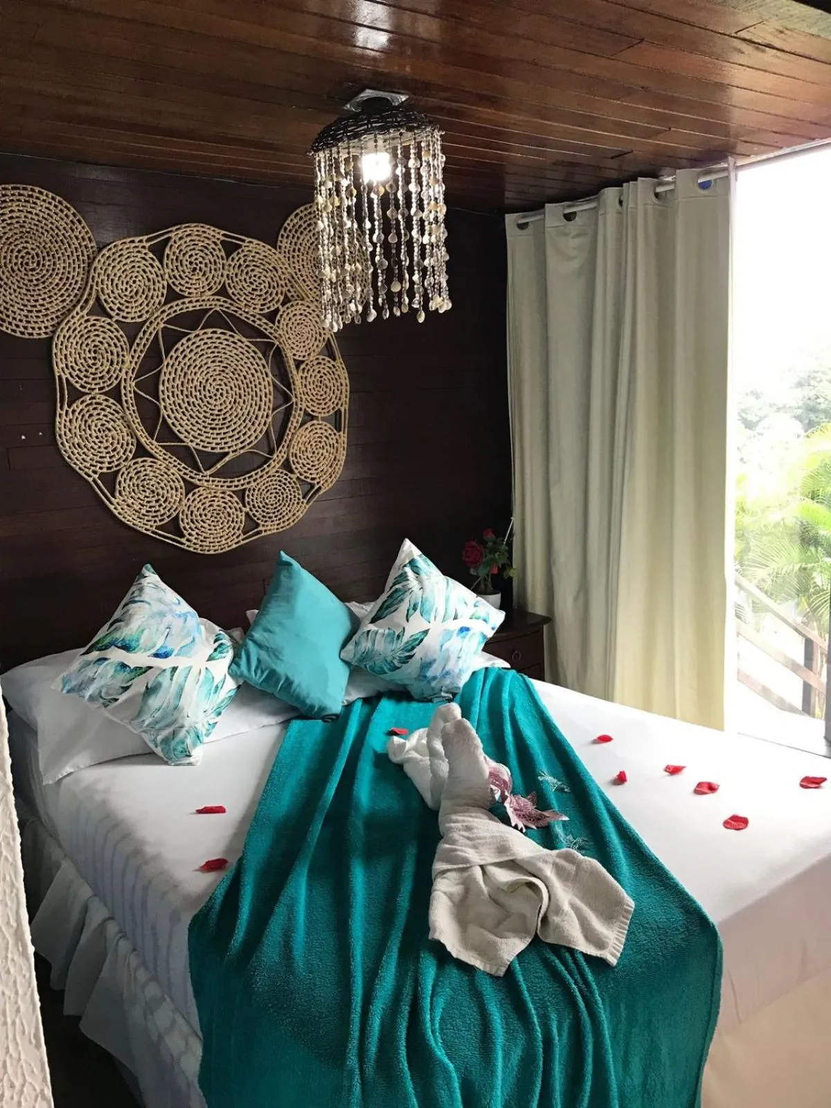 Triple Room with Pool View in Pousada Alto Astral