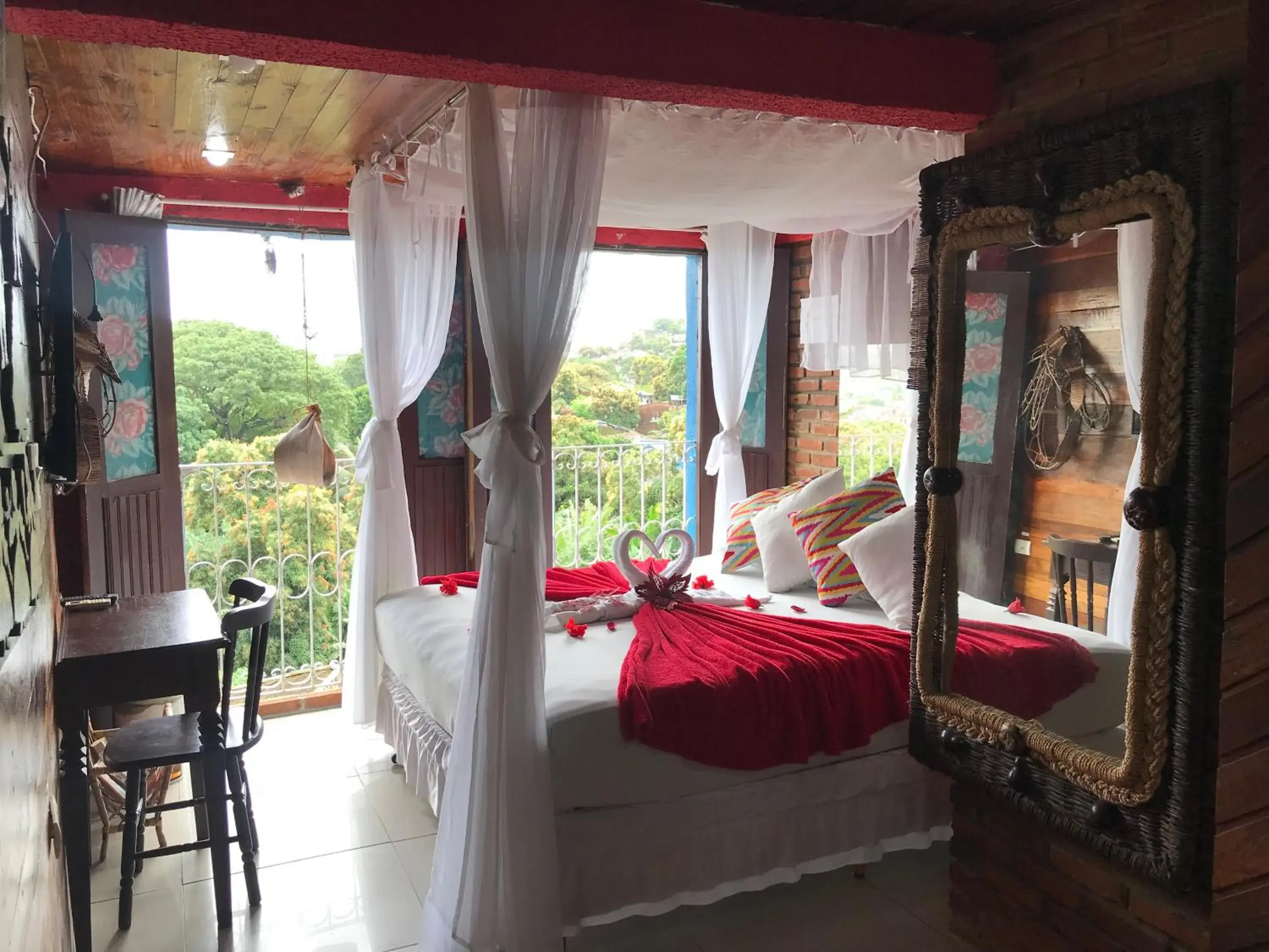 Quadruple Room with Garden View in Pousada Alto Astral Quadruple Room with Garden View in Pousada Alto Astral