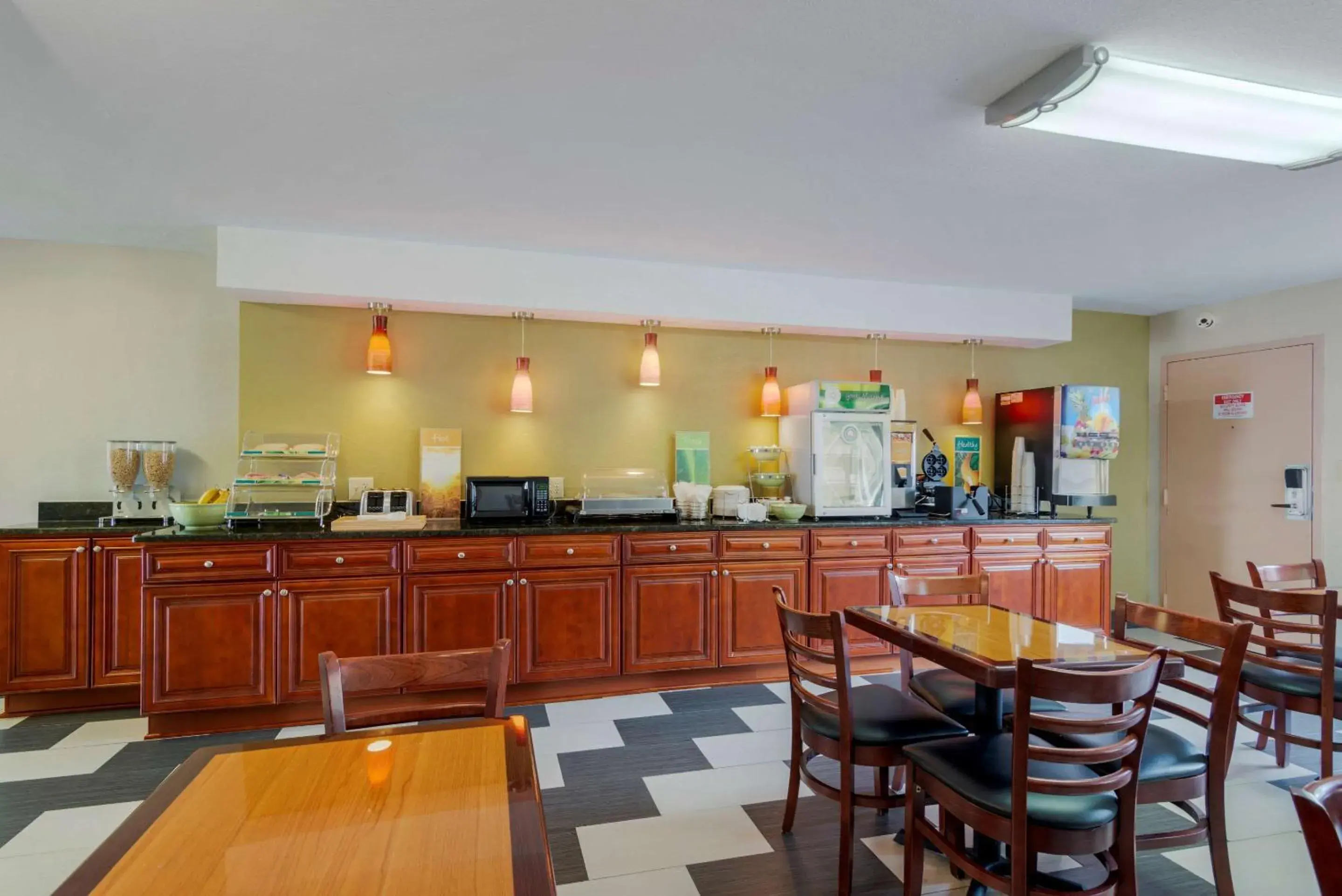 Breakfast in Quality Inn Acworth North Breakfast in Quality Inn Acworth North