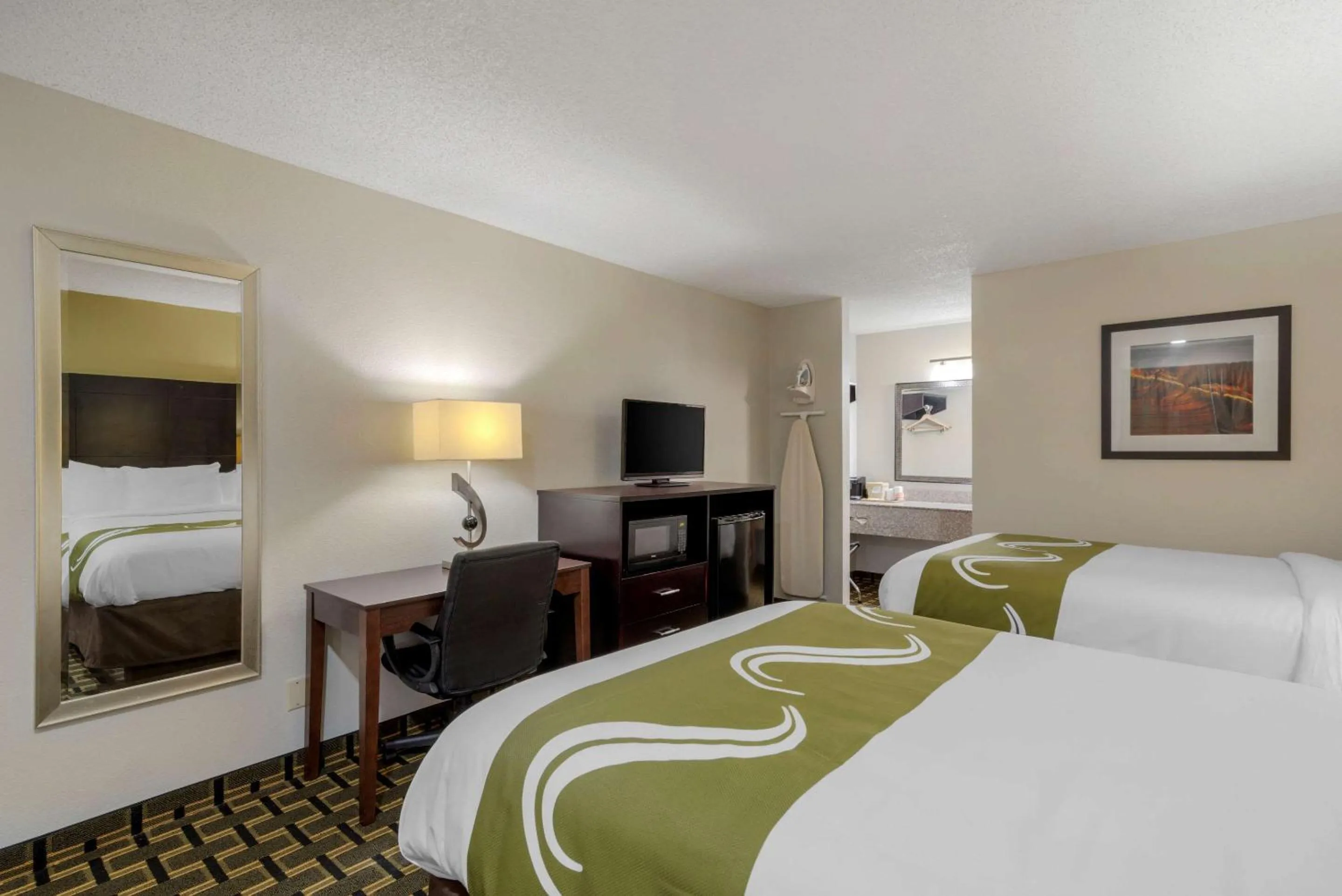 Bedroom, Bed in Quality Inn Acworth North
