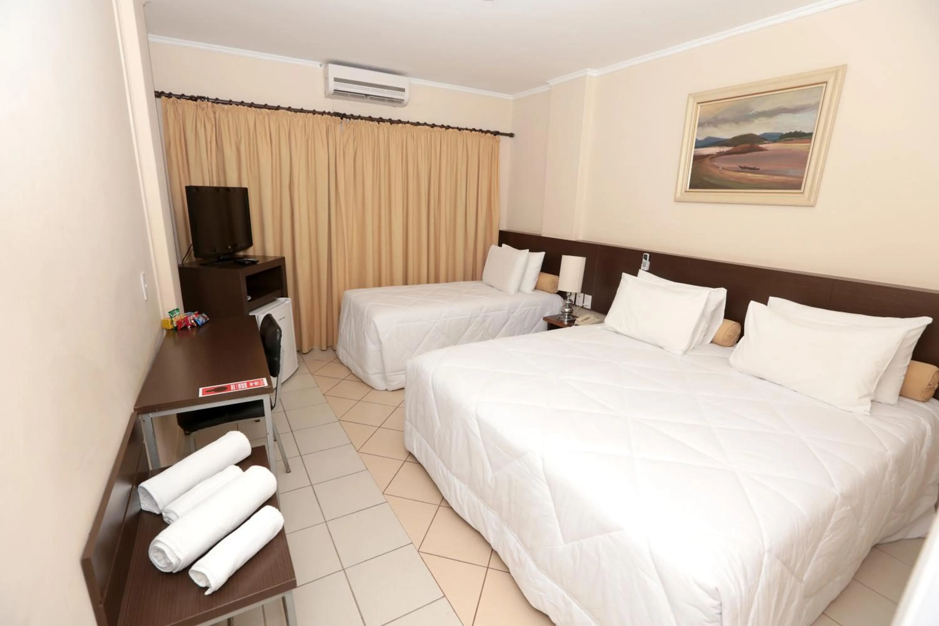 Bed in Imperador Palace Hotel Franca