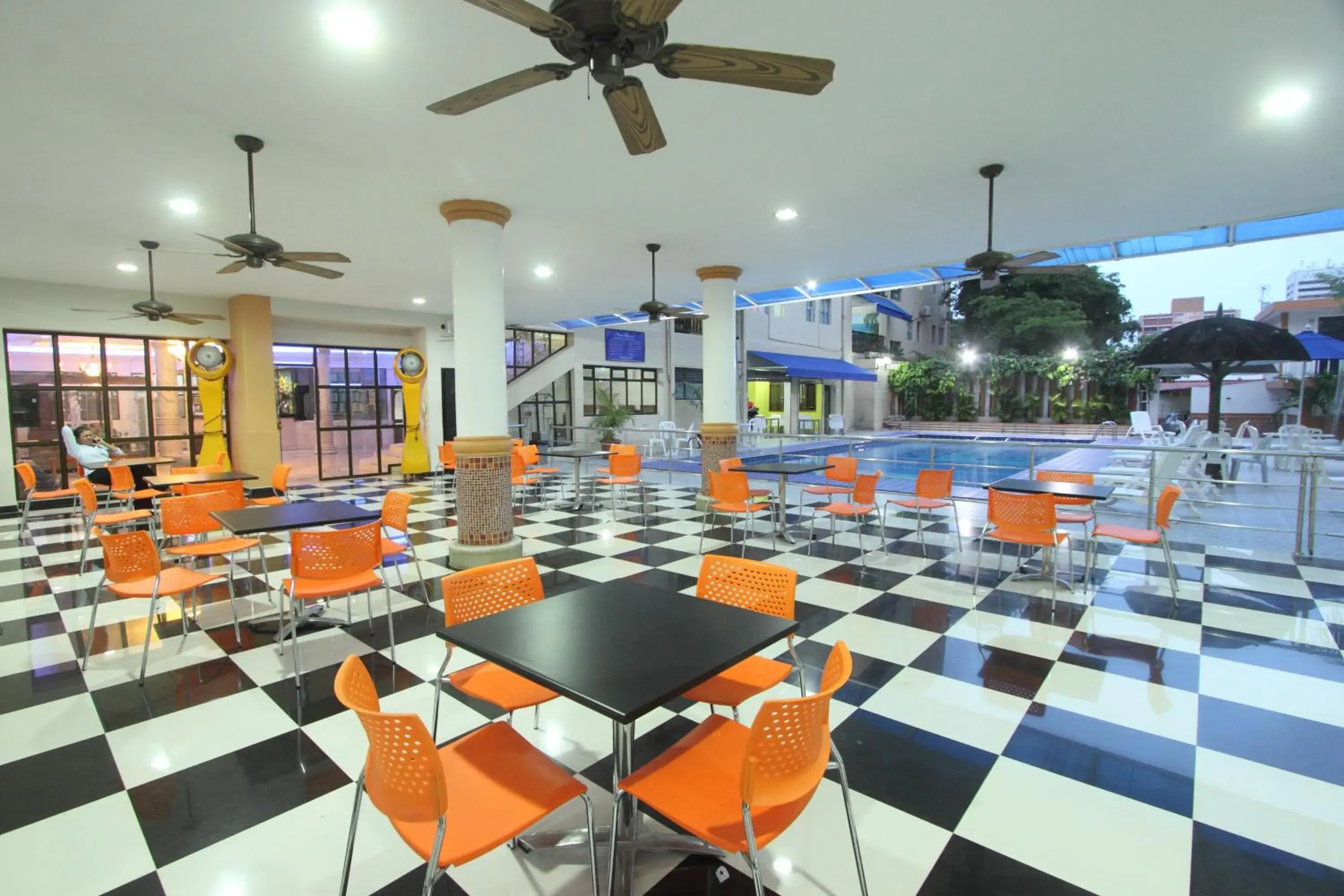 Restaurant/places to eat in Hotel Genova Centro Restaurant/places to eat in Hotel Genova Centro