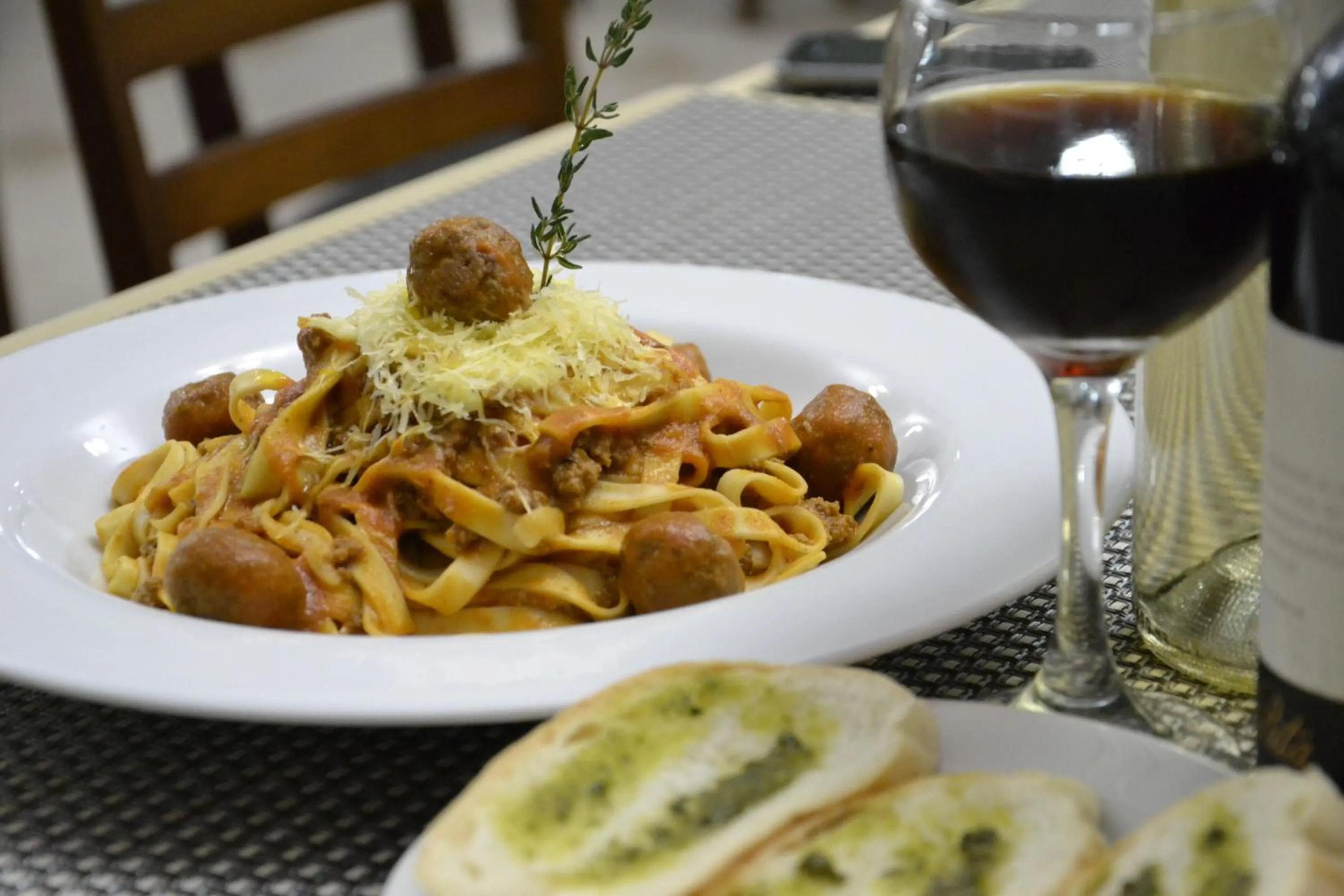 Restaurant/places to eat in Hotel Genova Centro