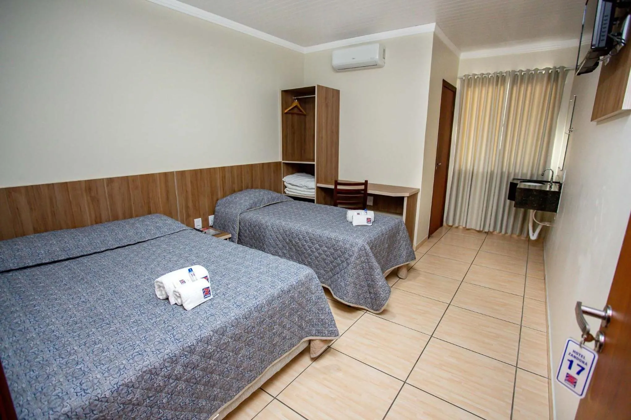 Bed in Hotel Zandoná