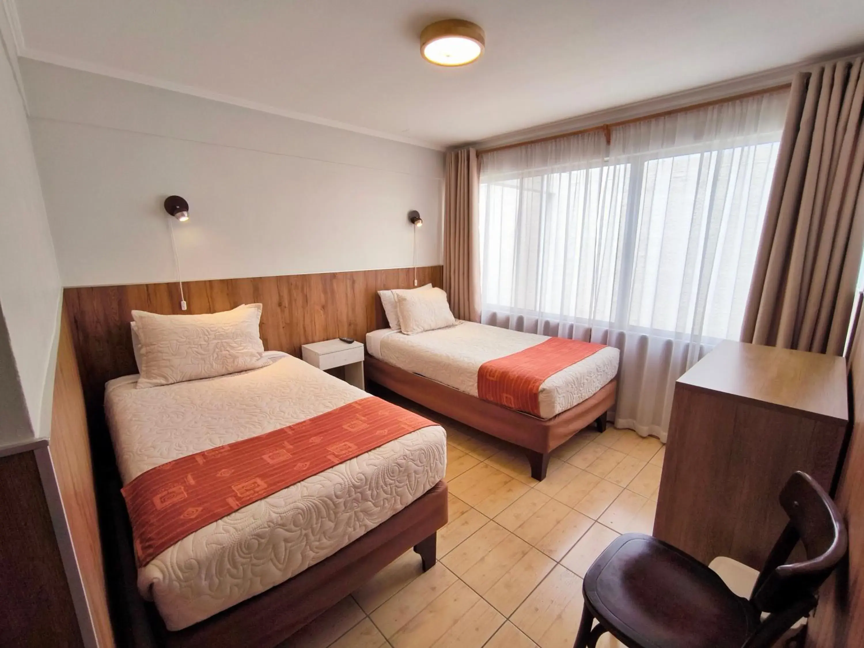 Twin Room - single occupancy in Hotel Intillanka Twin Room - single occupancy in Hotel Intillanka