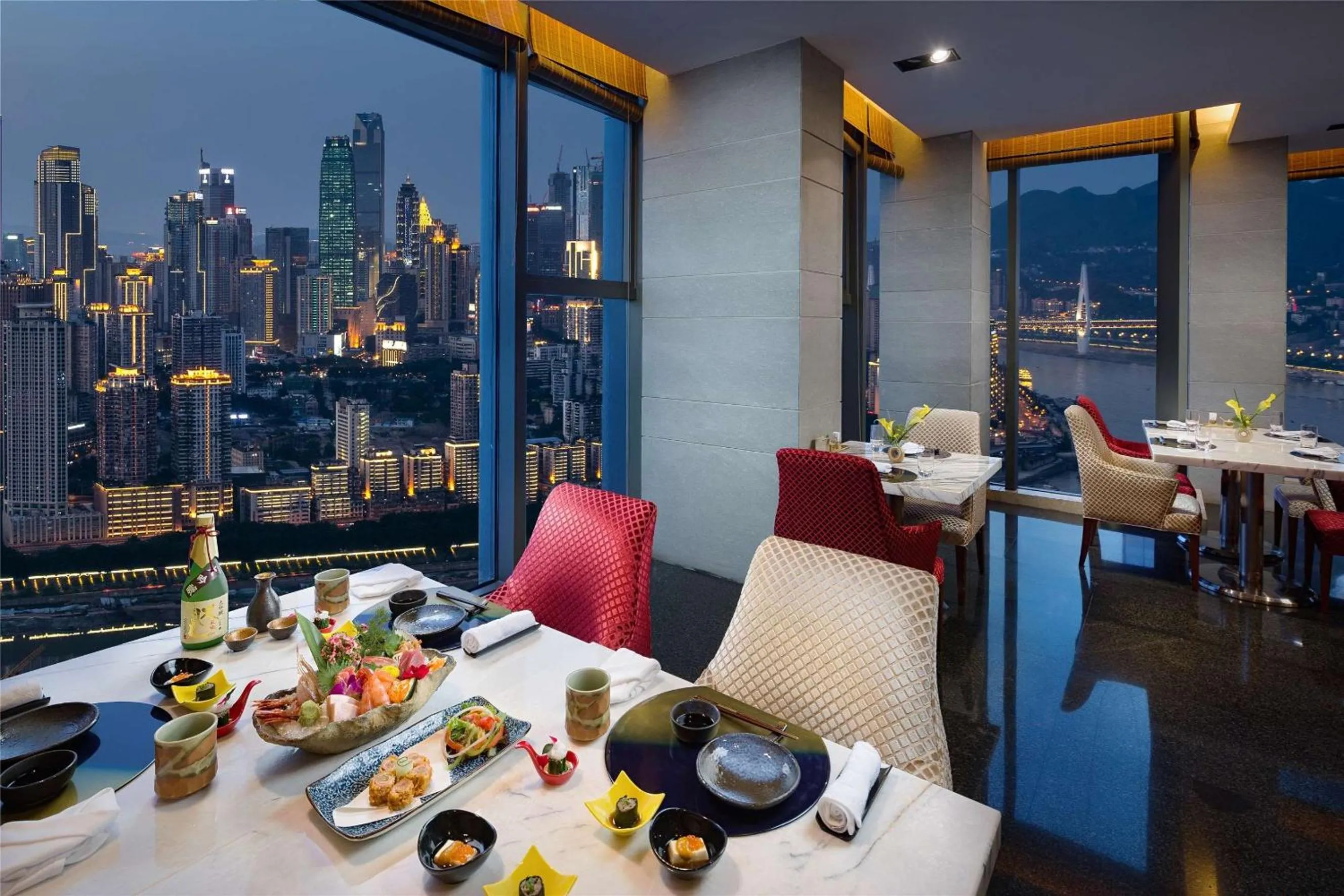 Restaurant/places to eat in Radisson Blu Plaza Chongqing