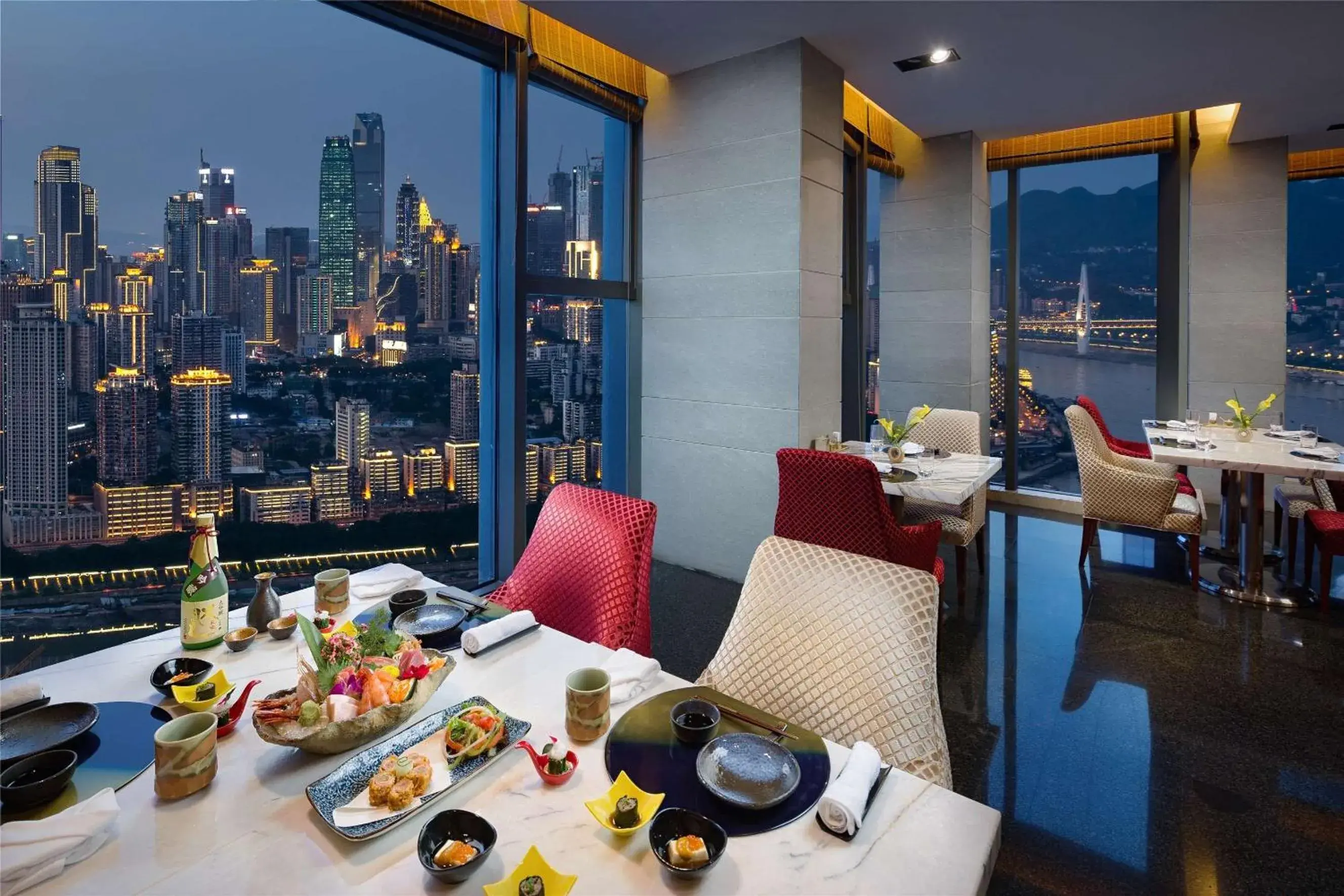 Restaurant/places to eat in Radisson Blu Plaza Chongqing - Free one cup of smoky the gelnlivet during stay Restaurant/places to eat in Radisson Blu Plaza Chongqing - Free one cup of smoky the gelnlivet during stay