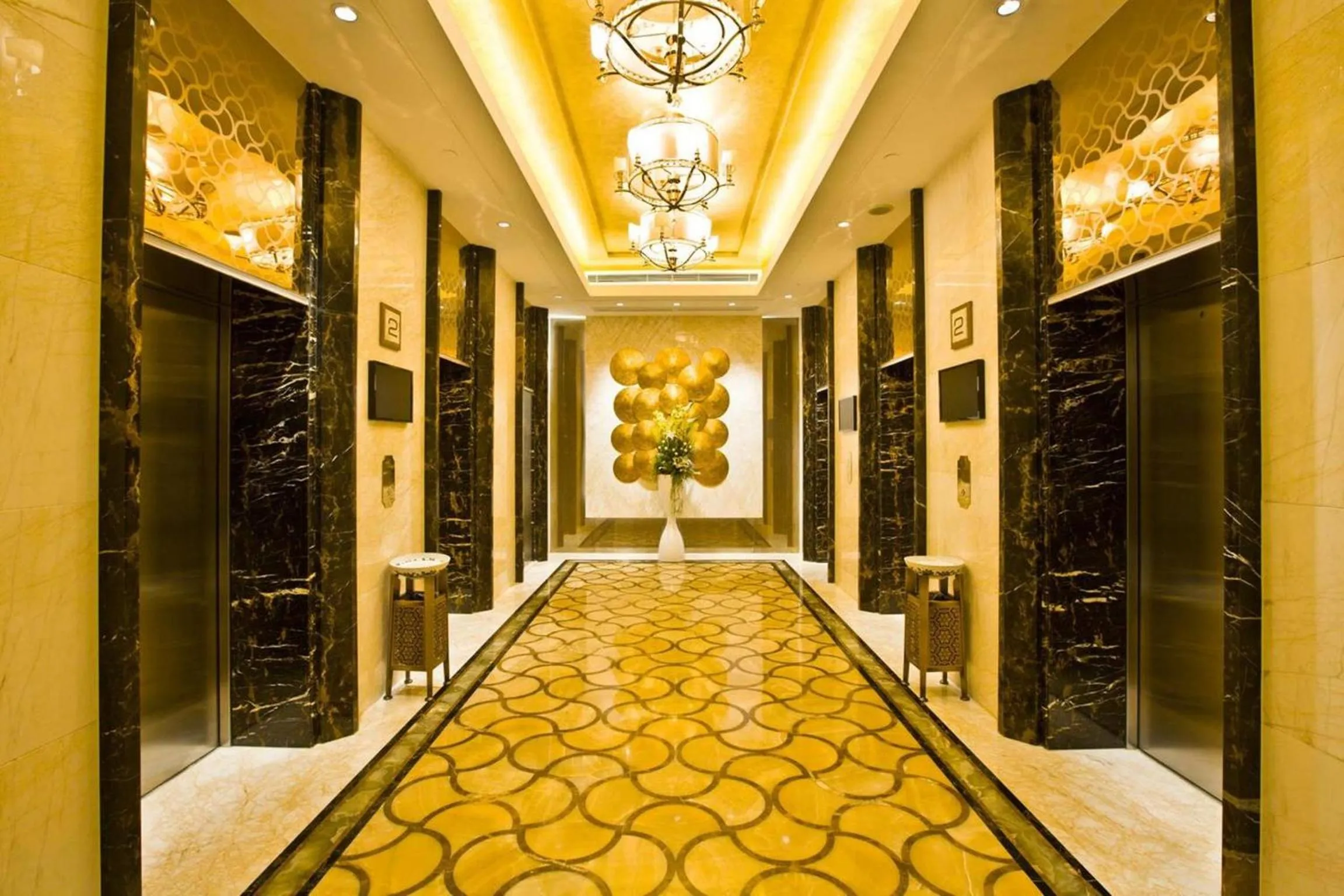 Decorative detail in Shaoxing Tianma Grand Hotel