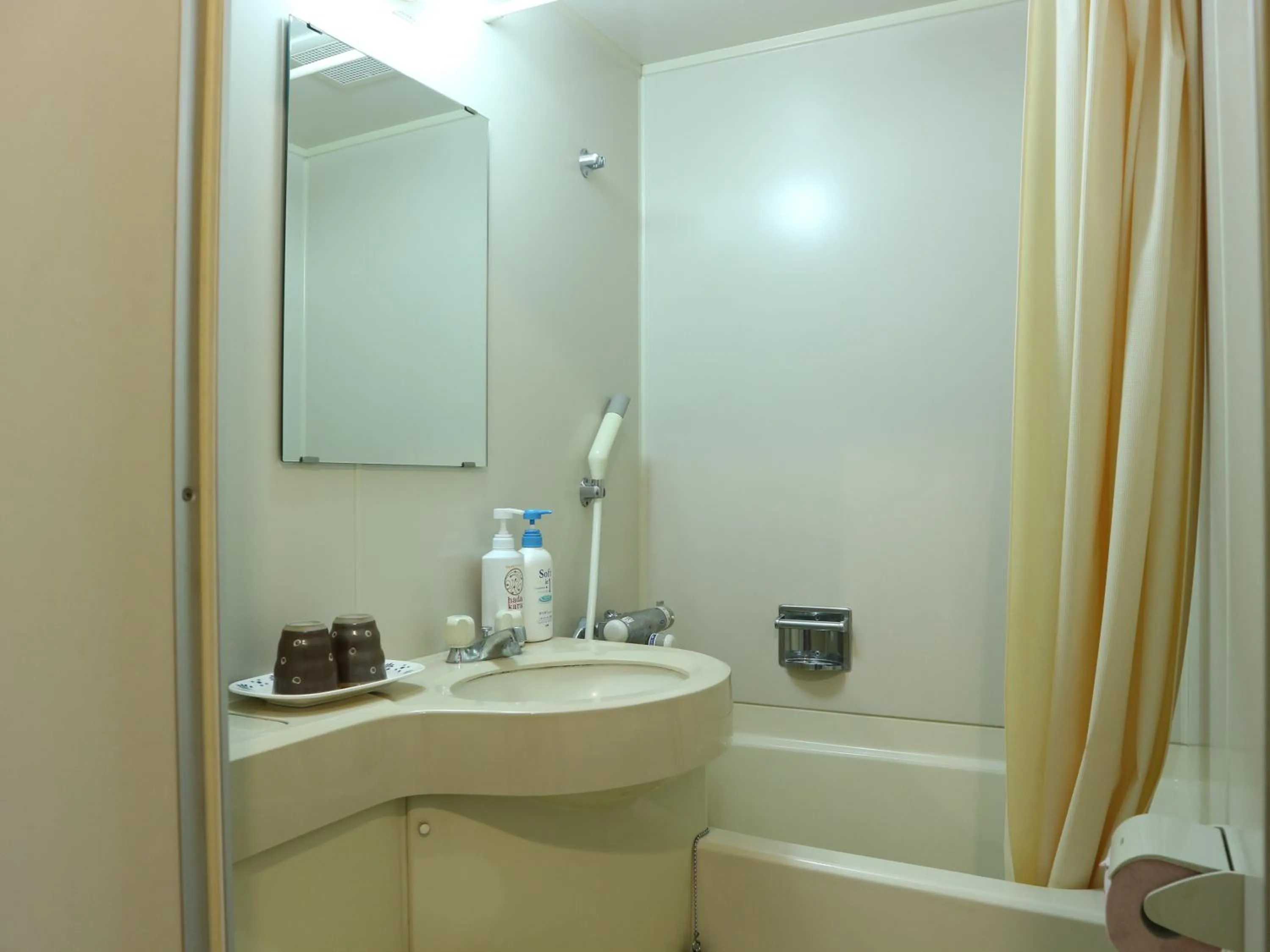 Photo of the whole room in Pension Eden