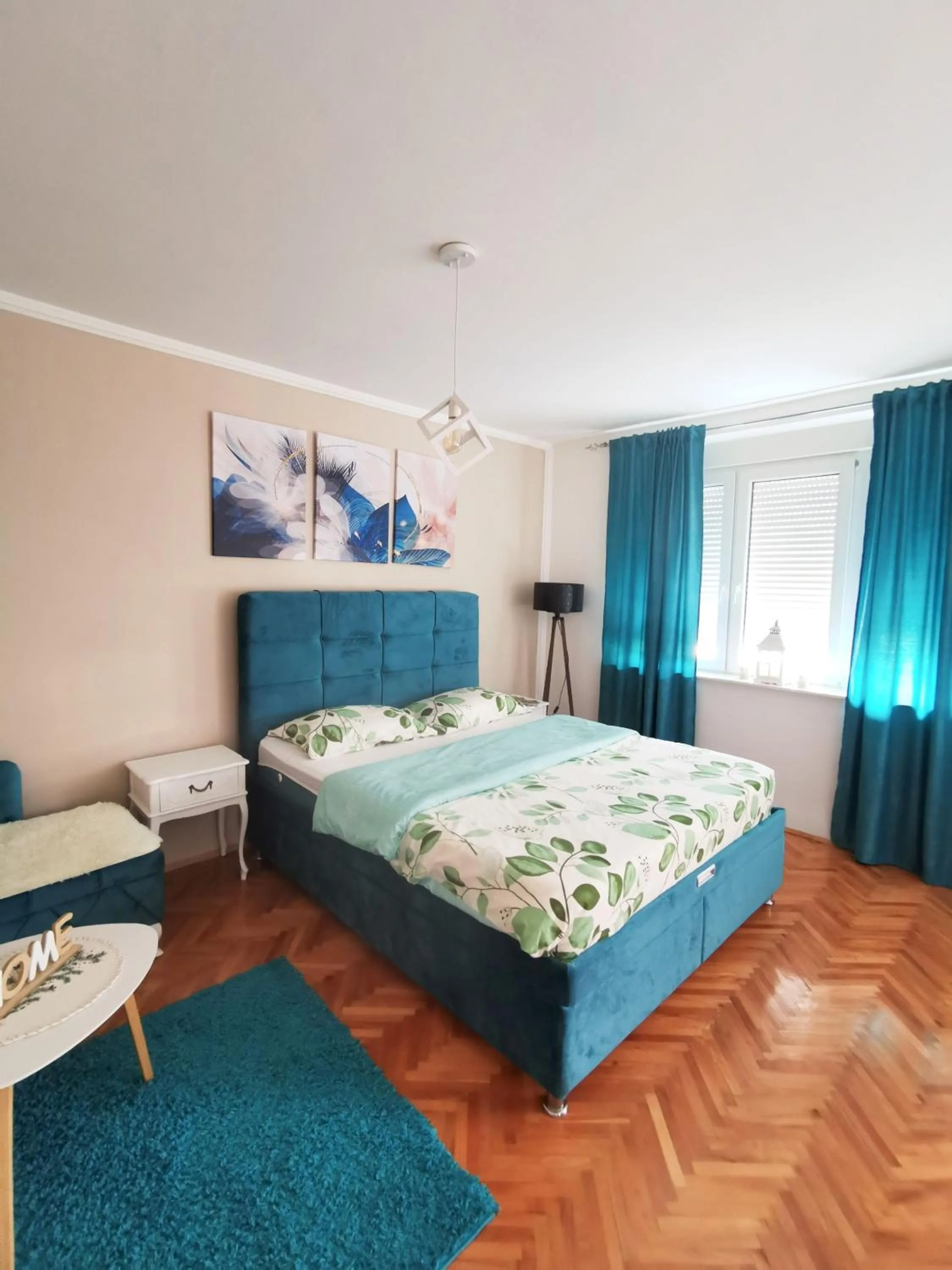 Bed in City Center Apartment JOTIC
