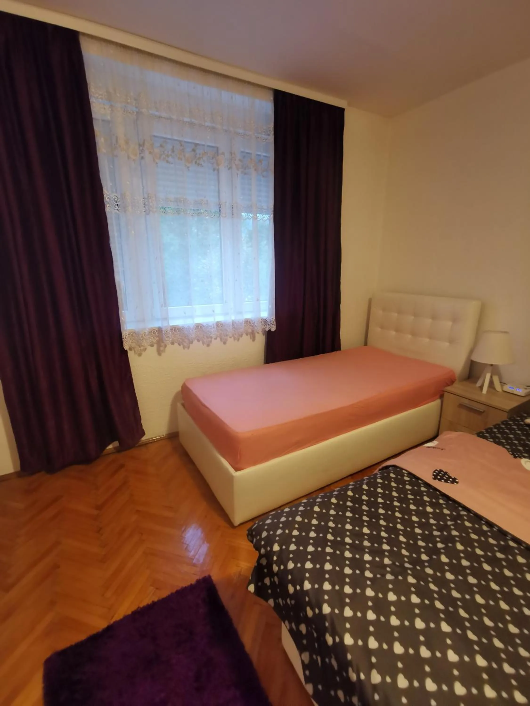 Bed in City Center Apartment JOTIC