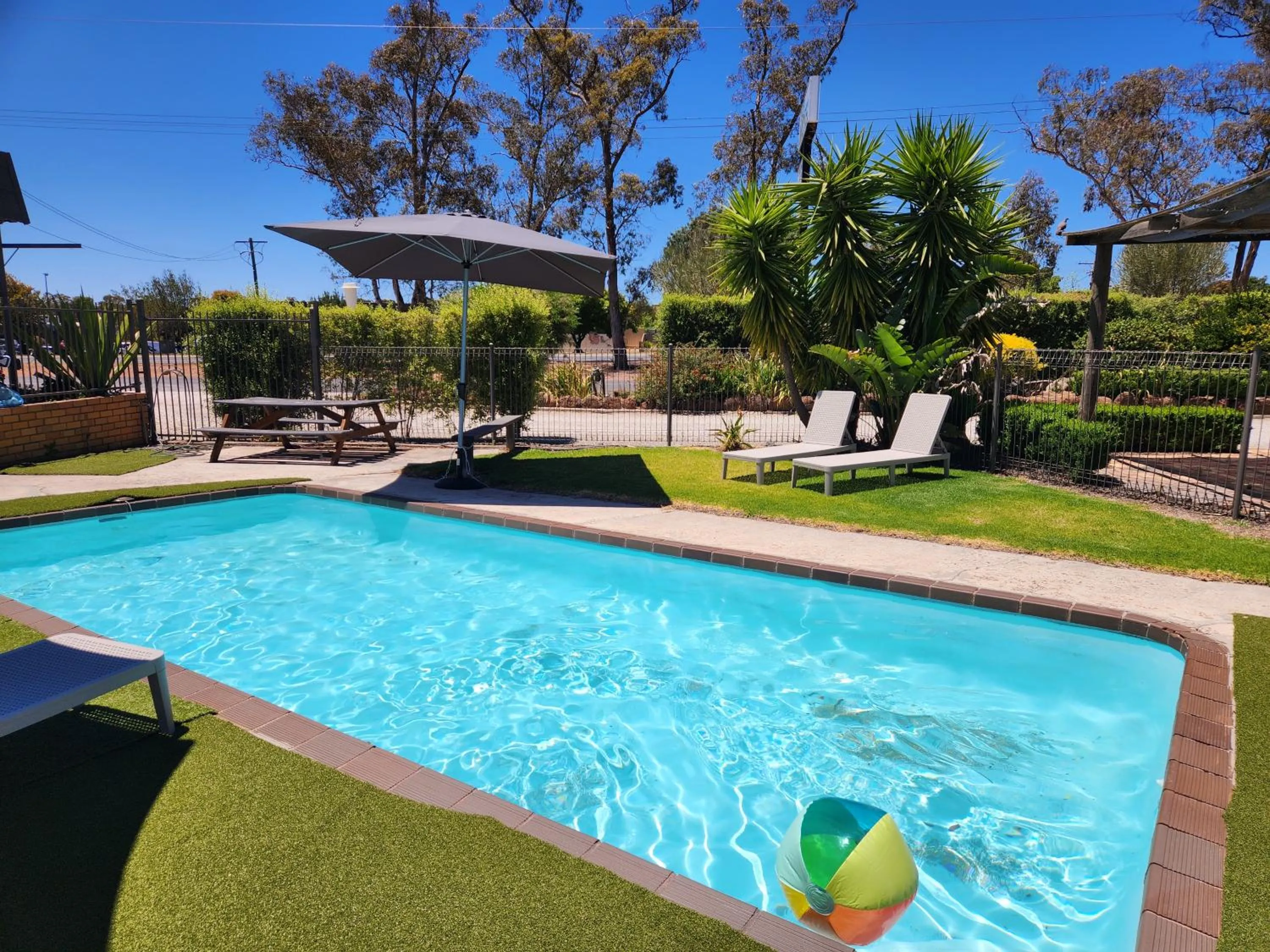 Swimming pool in Calder Family Motel