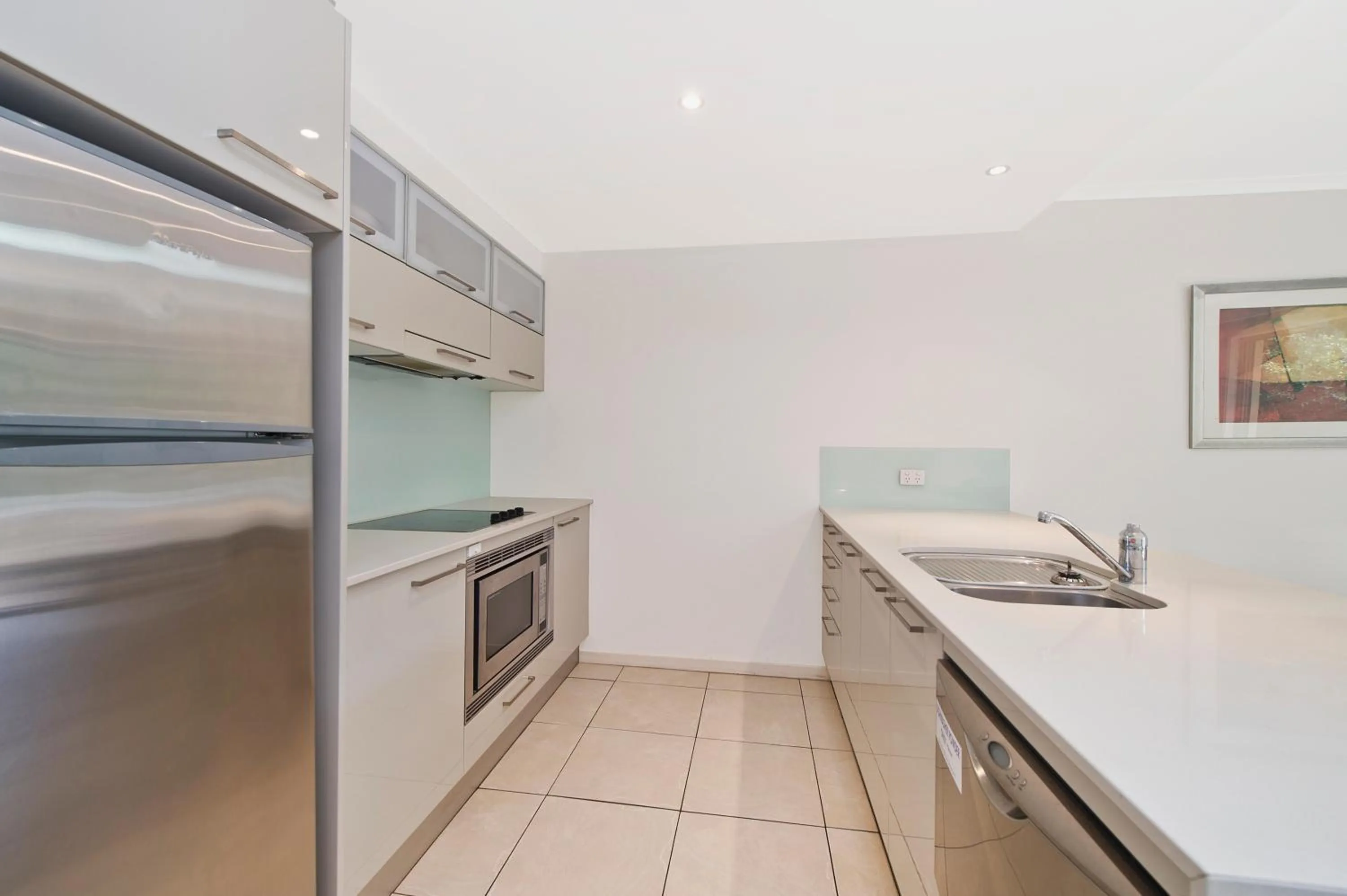 Kitchen or kitchenette in Beach Resort Apartment