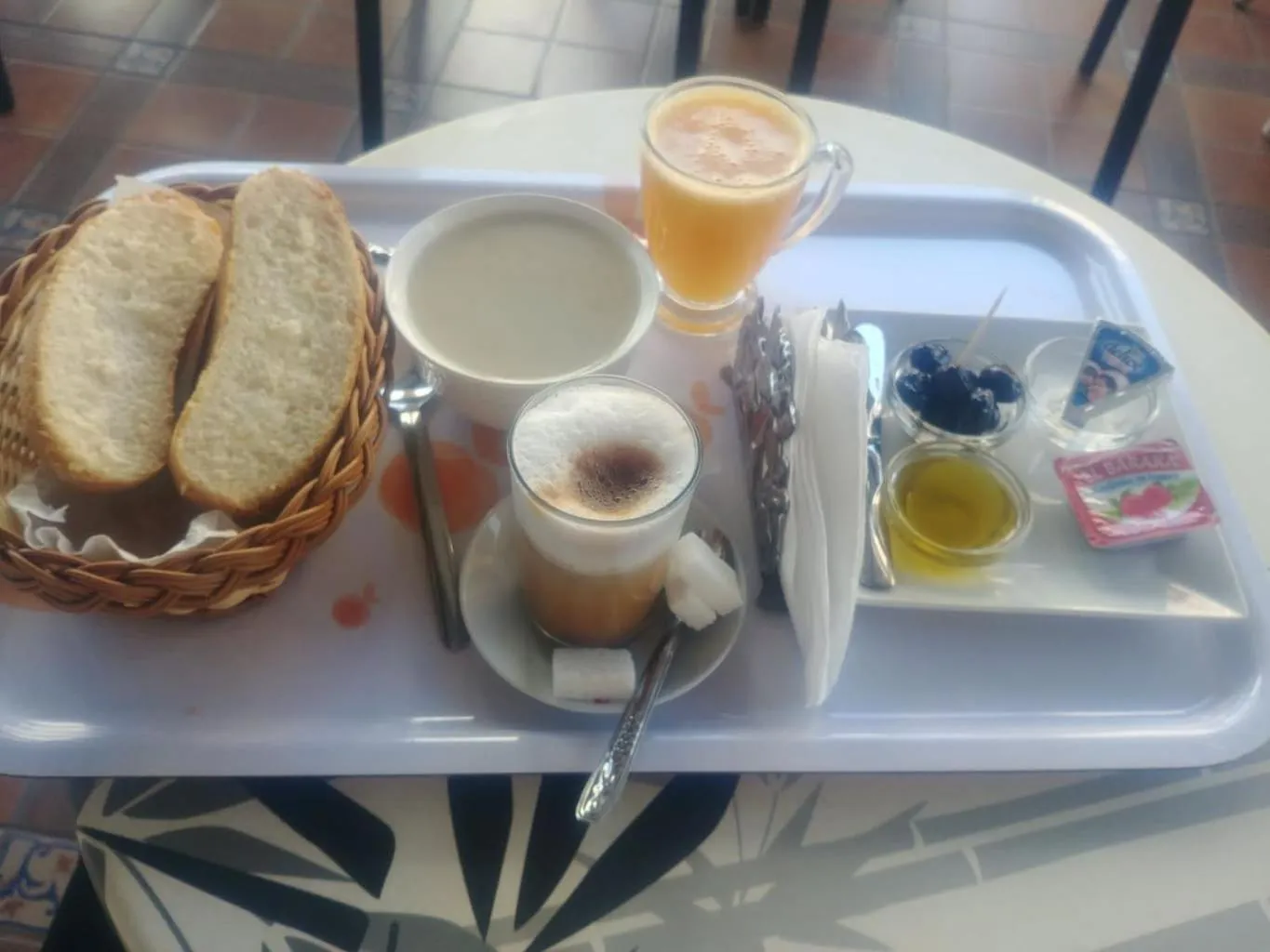 Breakfast in Mohammed V Airport HOME