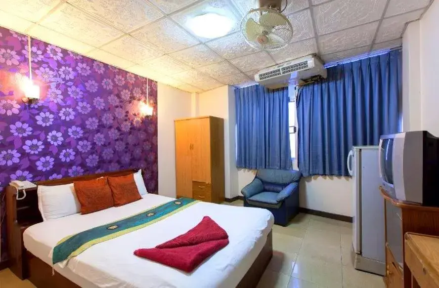 Bed in The Encore Hotel Bed in The Encore Hotel