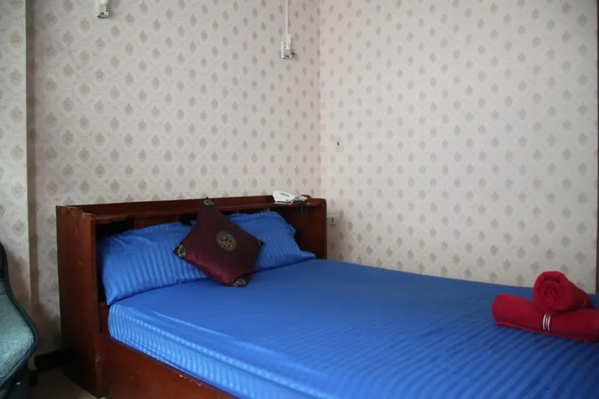 Bedroom, Bed in The Encore Hotel Bedroom, Bed in The Encore Hotel