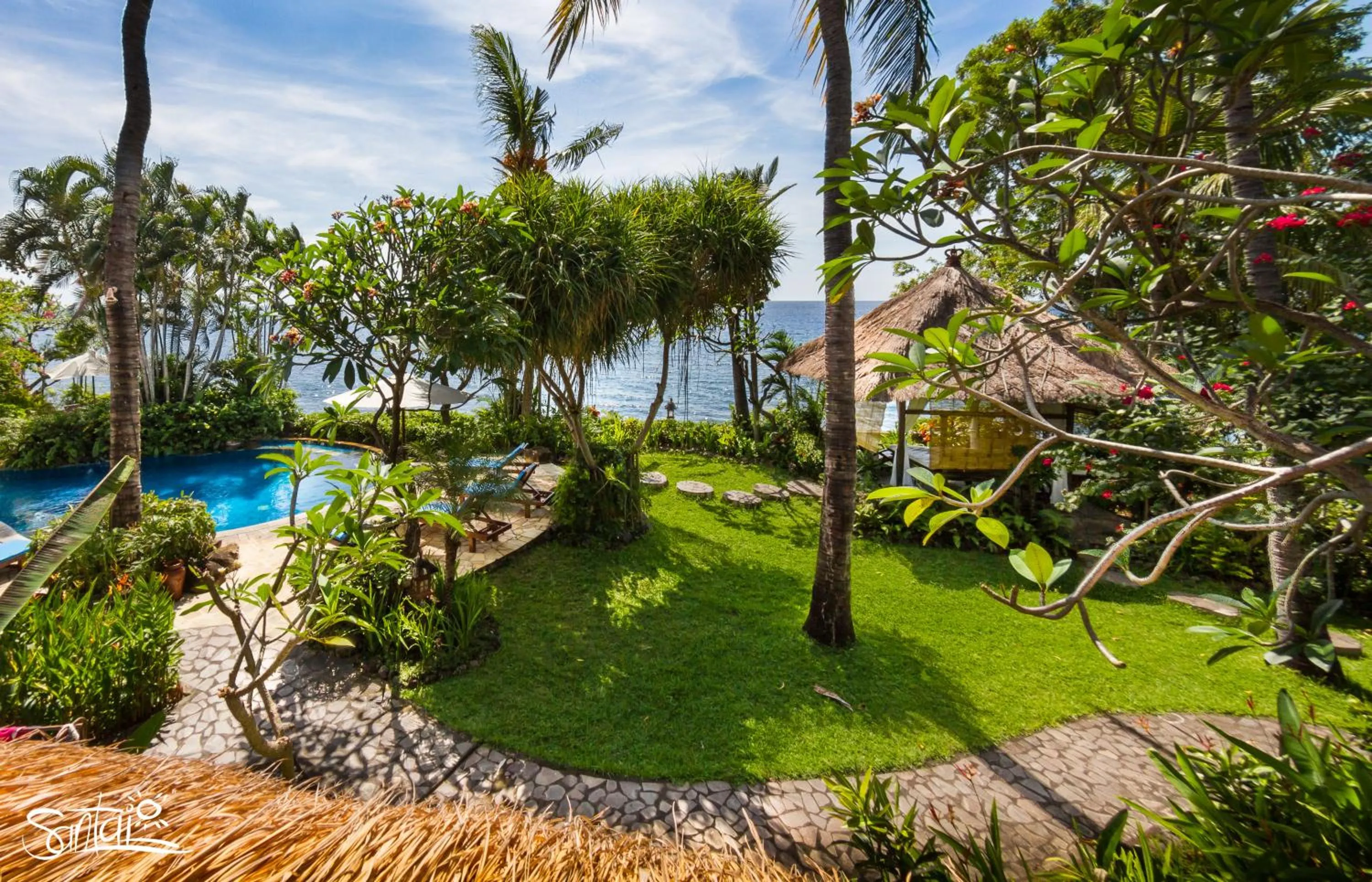 Text overlay in Santai Hotel