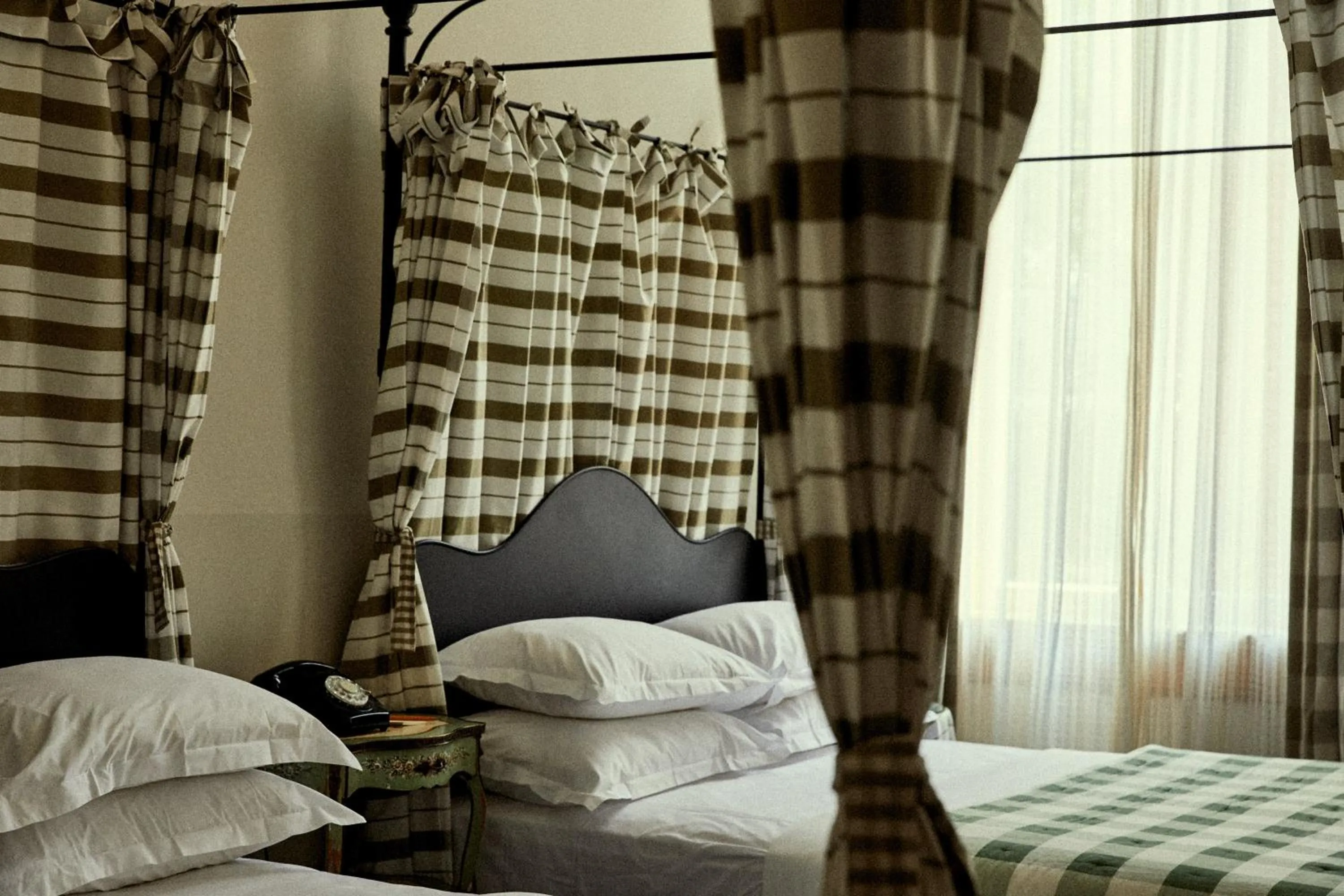 Bed in Hotel Peter and Paul, an Ash Hotel