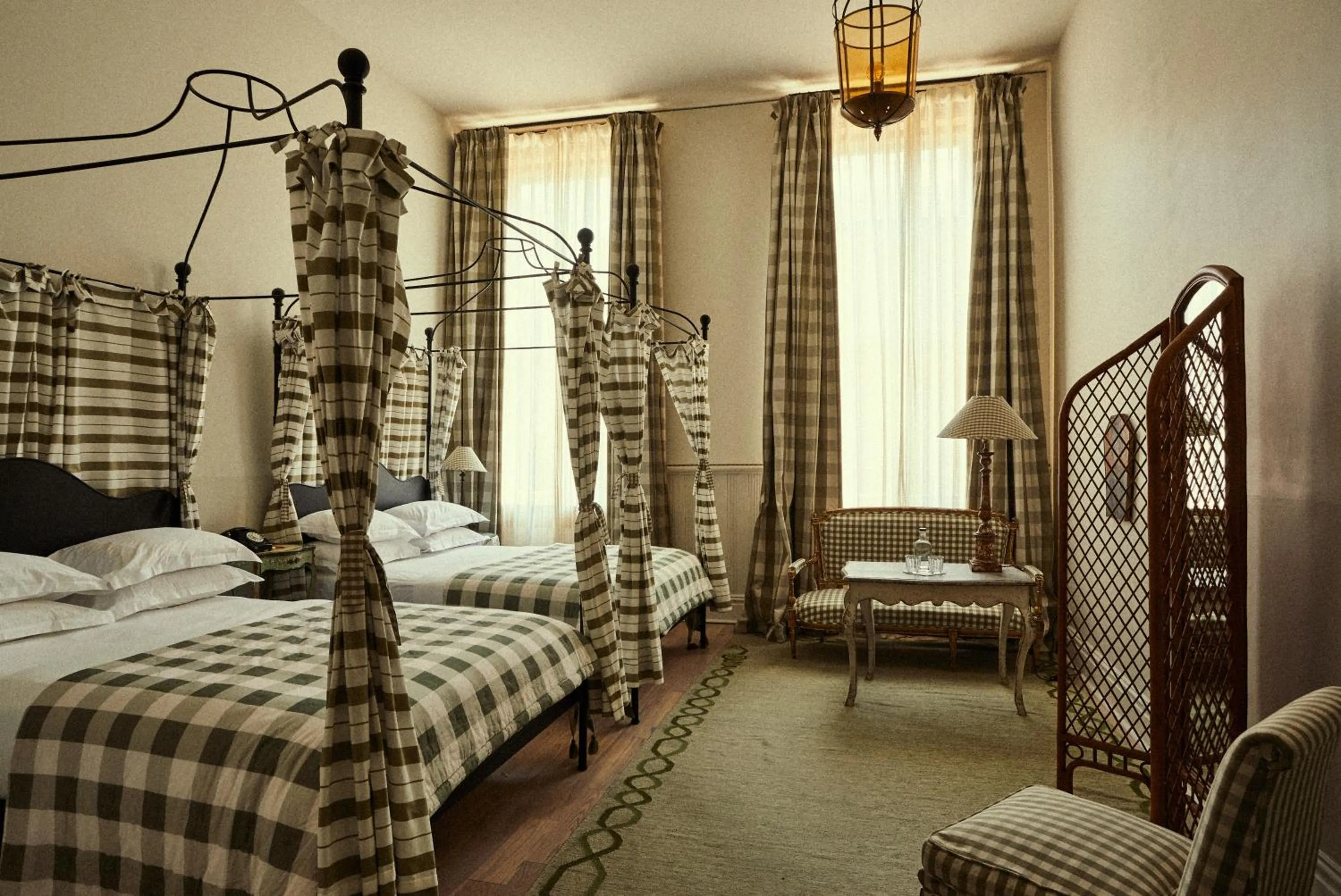 Bed in Hotel Peter and Paul, an Ash Hotel