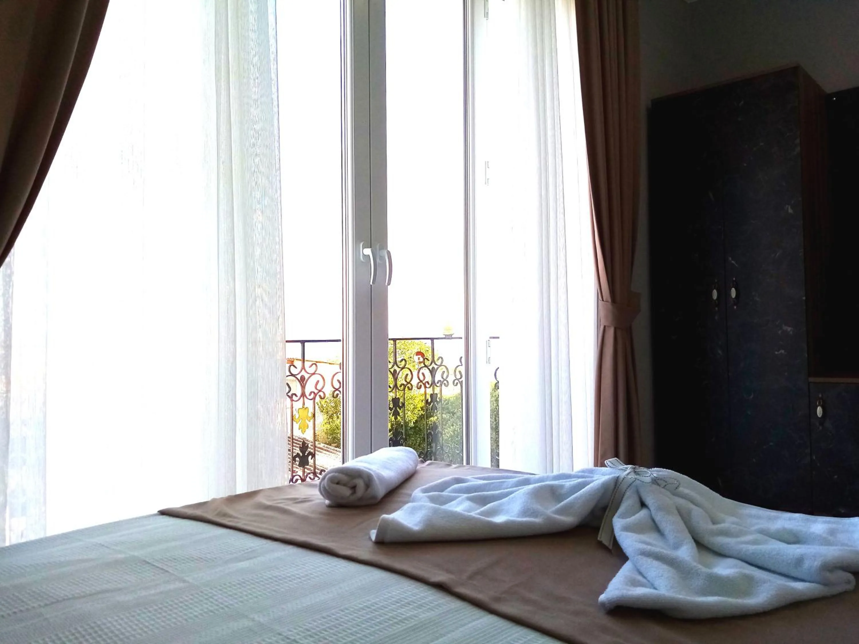 Bedroom, Bed in Yasin Apart hotel