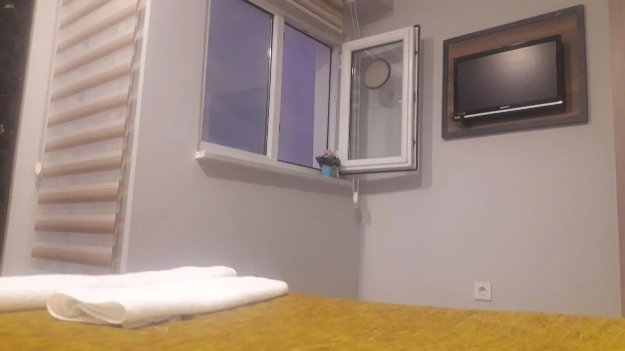 Bed in Yasin Apart hotel