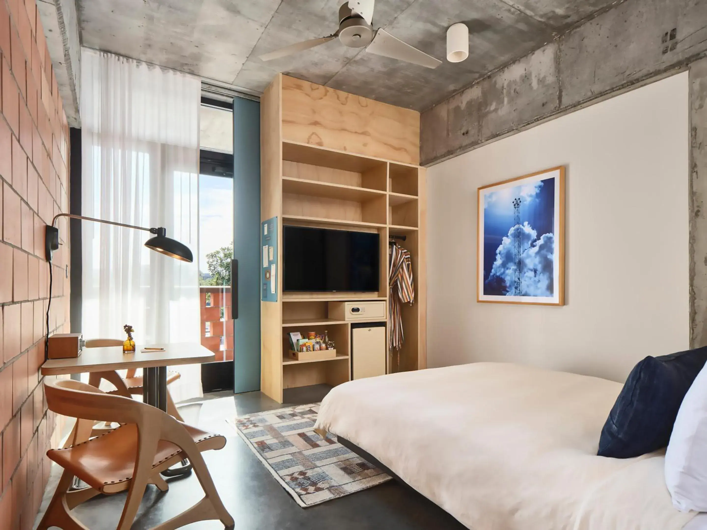 Bedroom, Bed in The Carpenter Hotel Bedroom, Bed in The Carpenter Hotel