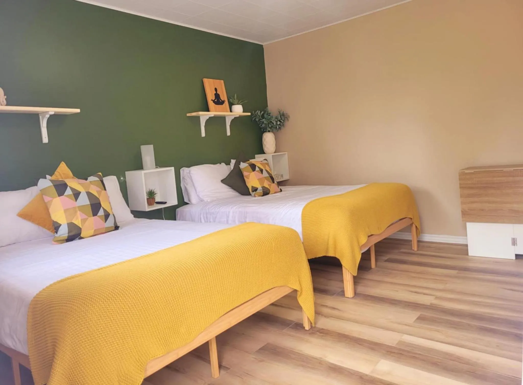 Bed in Motel Abricafé