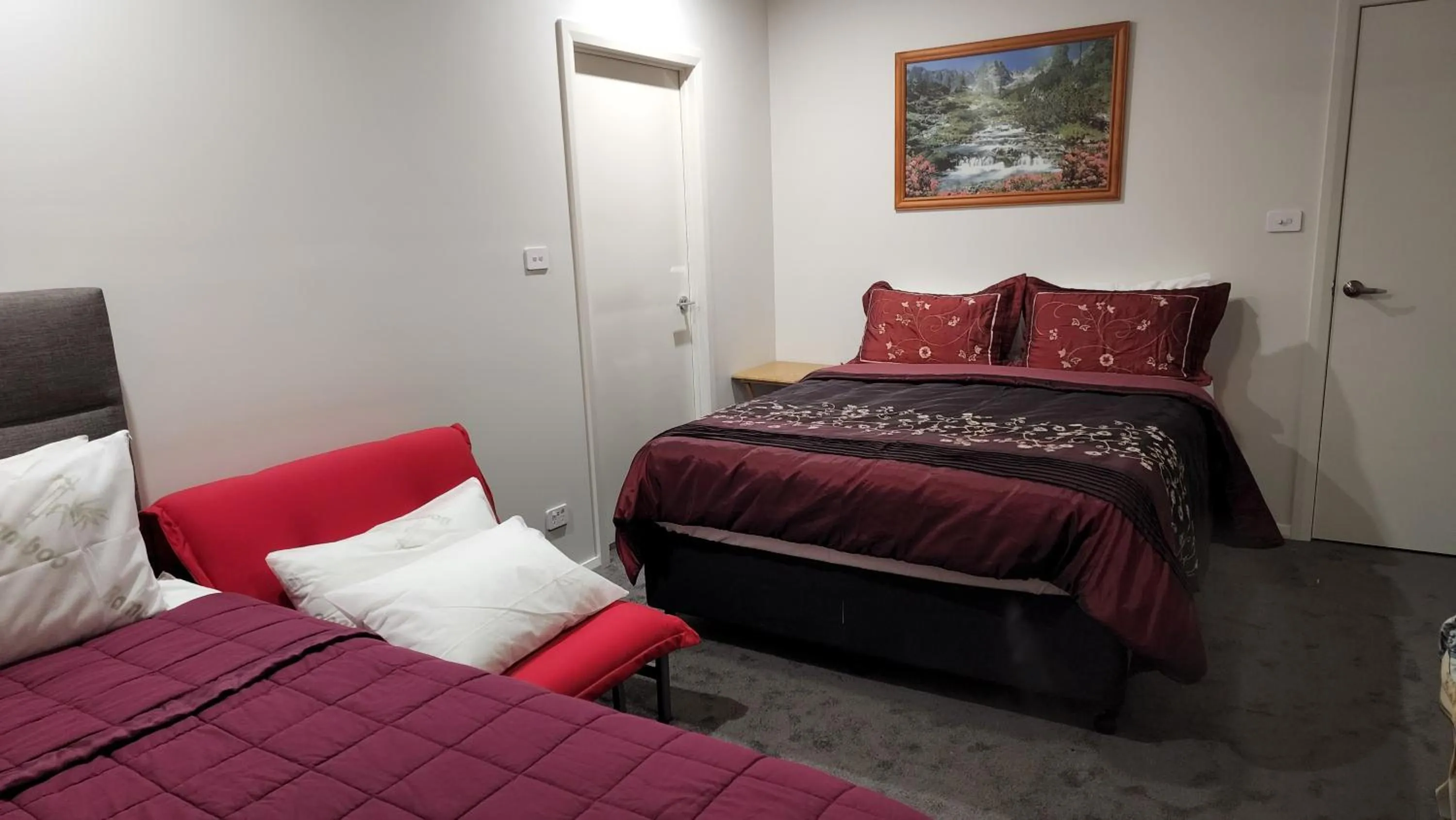 Bedroom, Bed in Gowrie Agapanthus