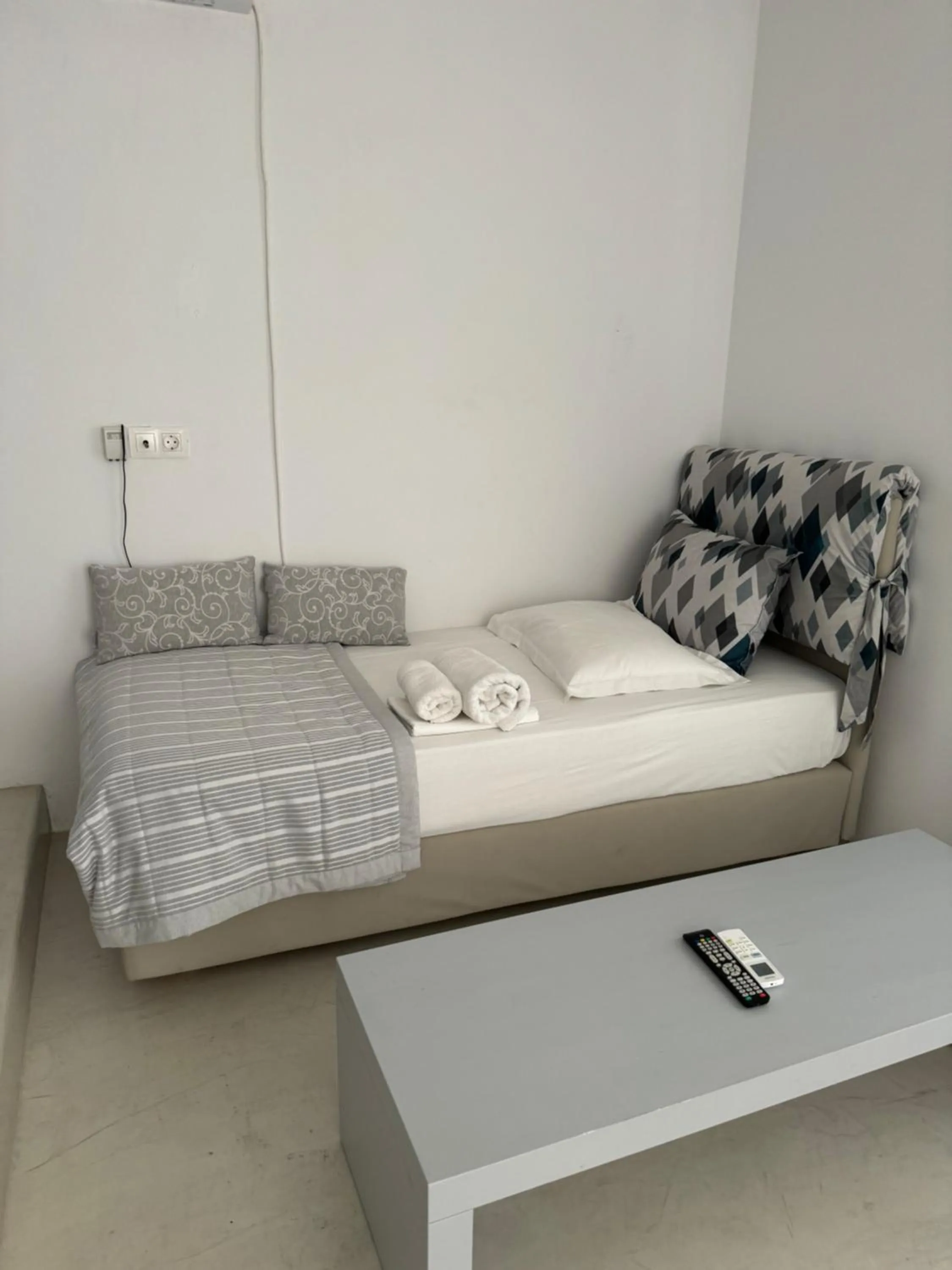 Bed in Ostria Village