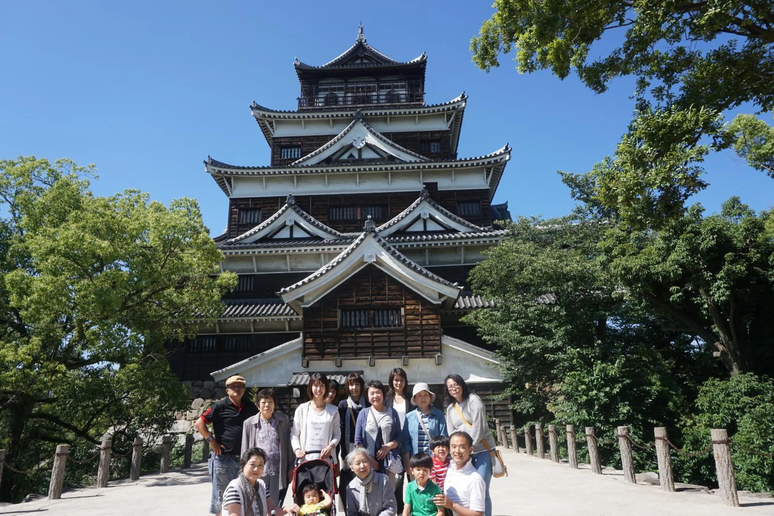 group of guests in Morizuya