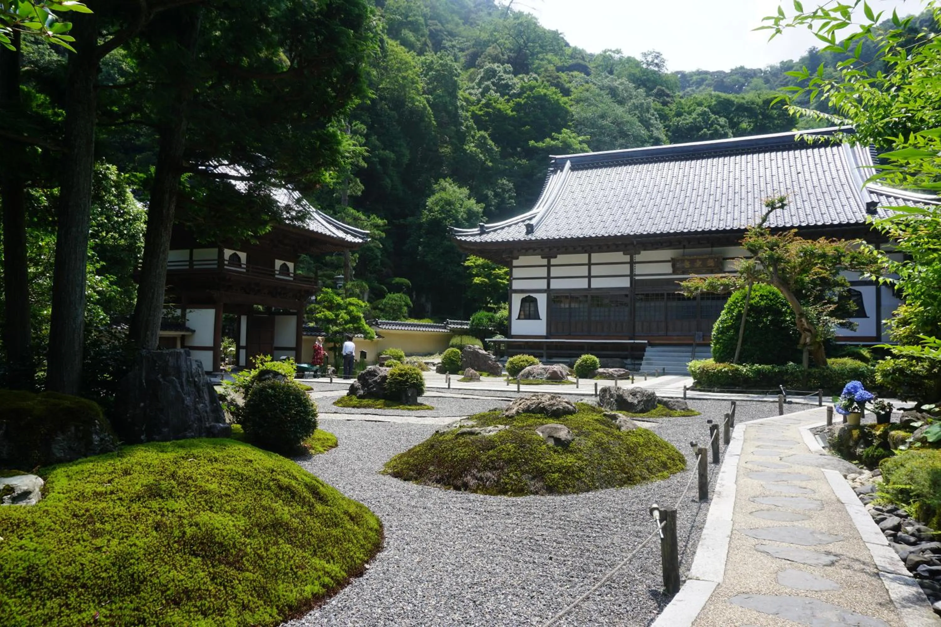 Property building in Morizuya