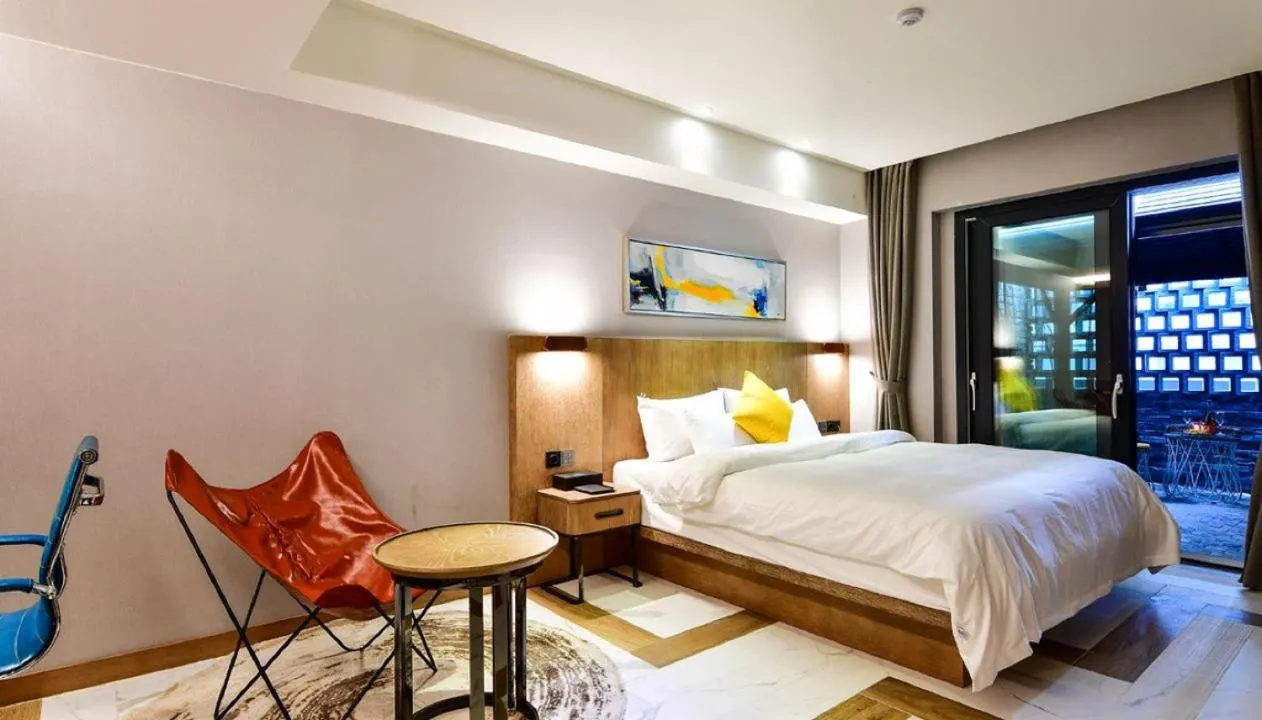 Photo of the whole room, Bed in Hotel Ritz