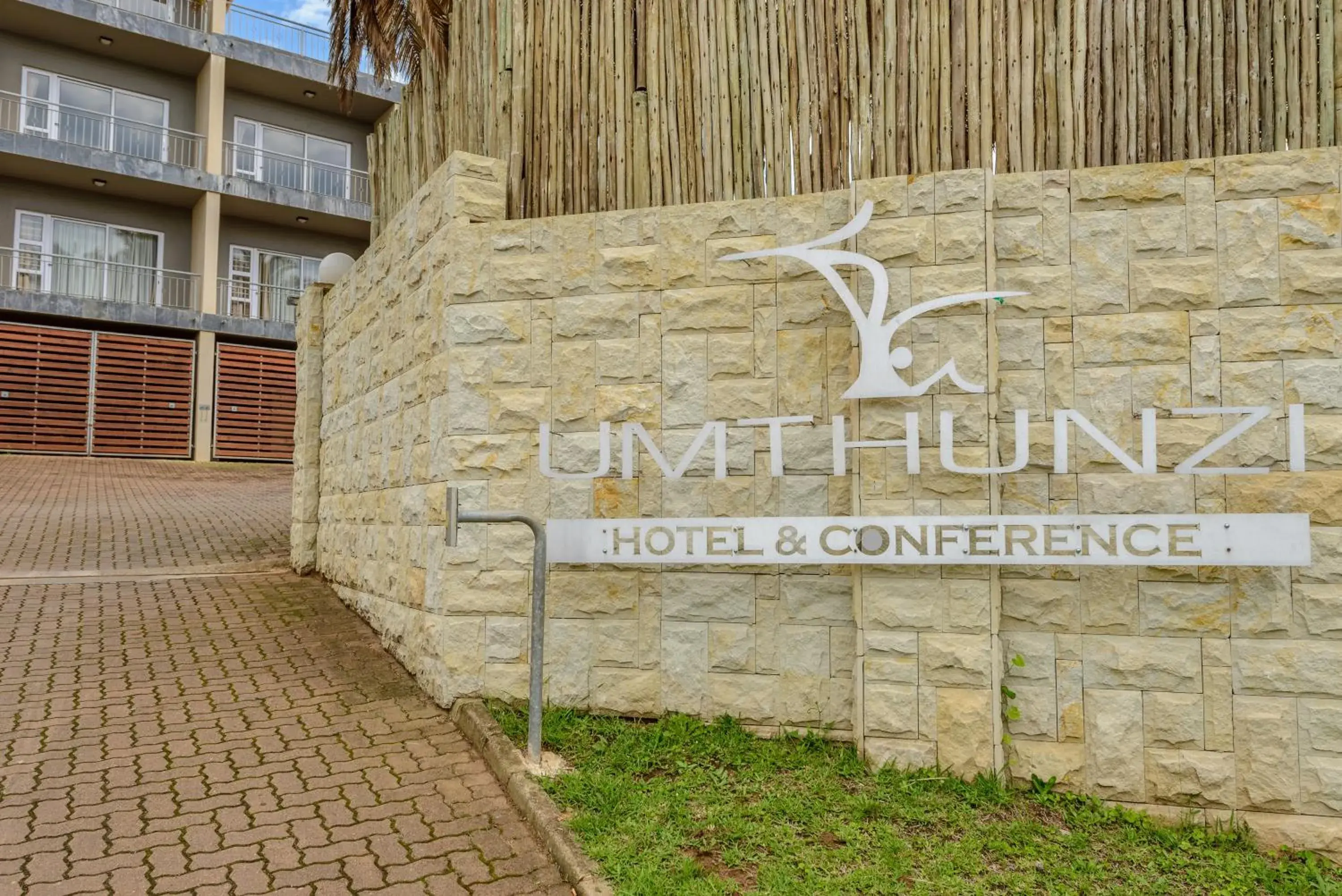 Facade/entrance in Umthunzi Hotel and Conference Facade/entrance in Umthunzi Hotel and Conference
