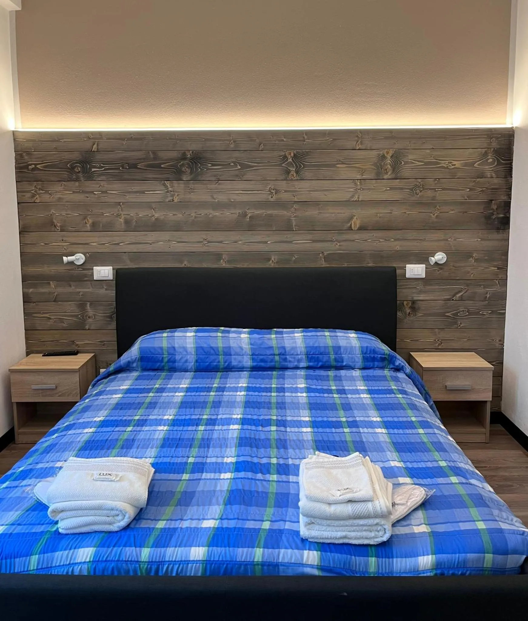 Bedroom, Bed in Albergo Baffo
