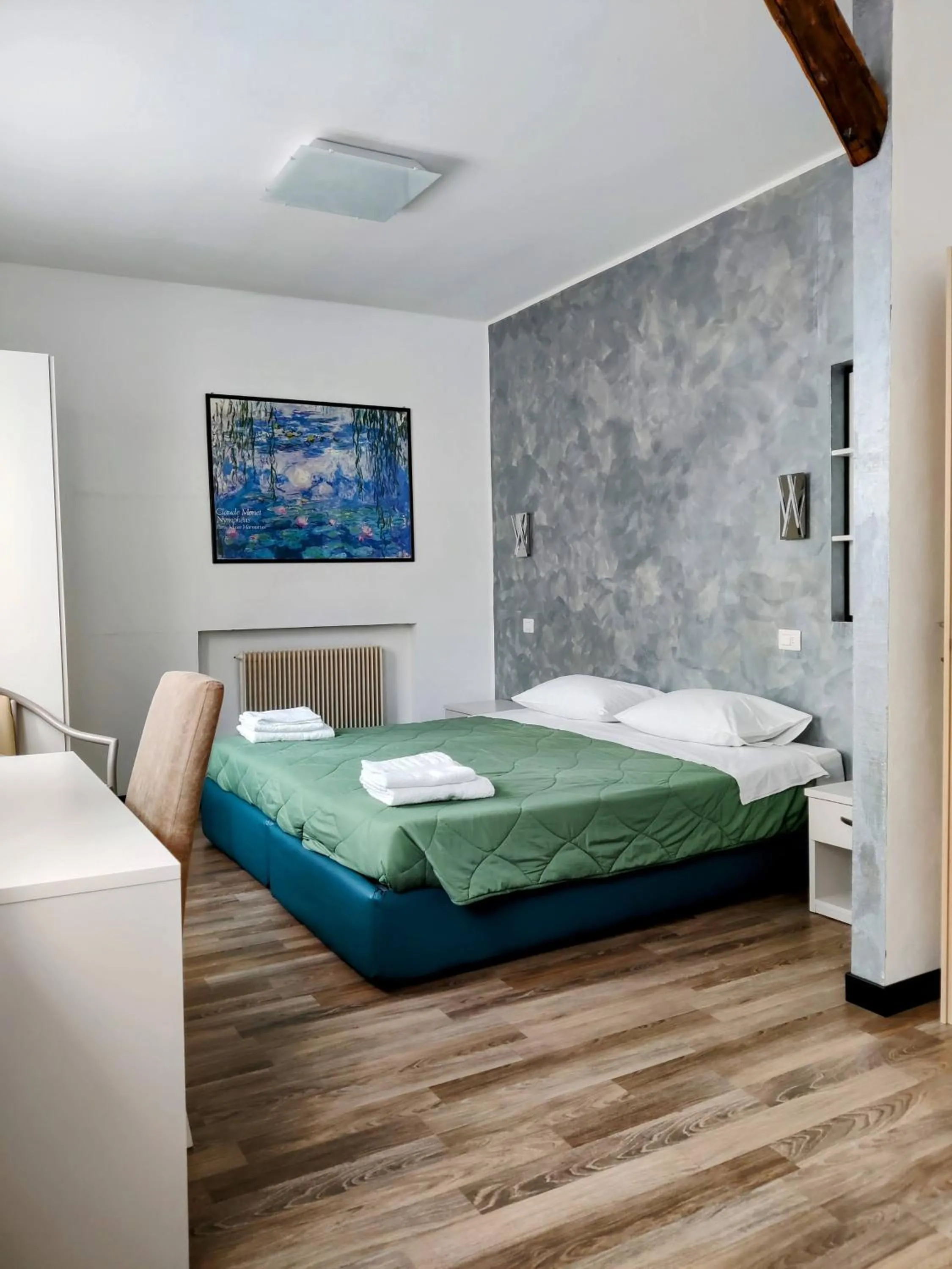 Photo of the whole room, Bed in Albergo Baffo
