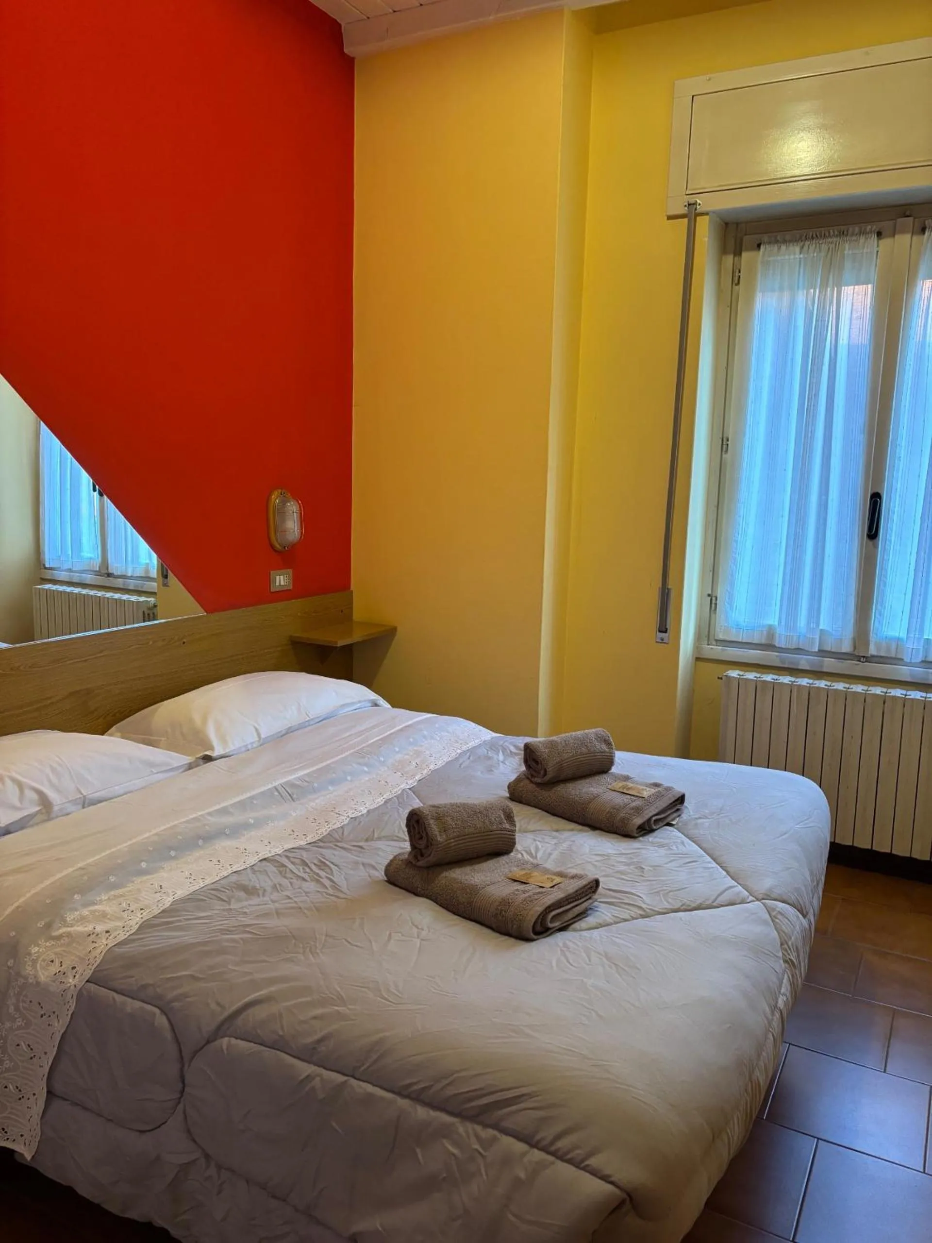 Bedroom, Bed in Albergo Baffo