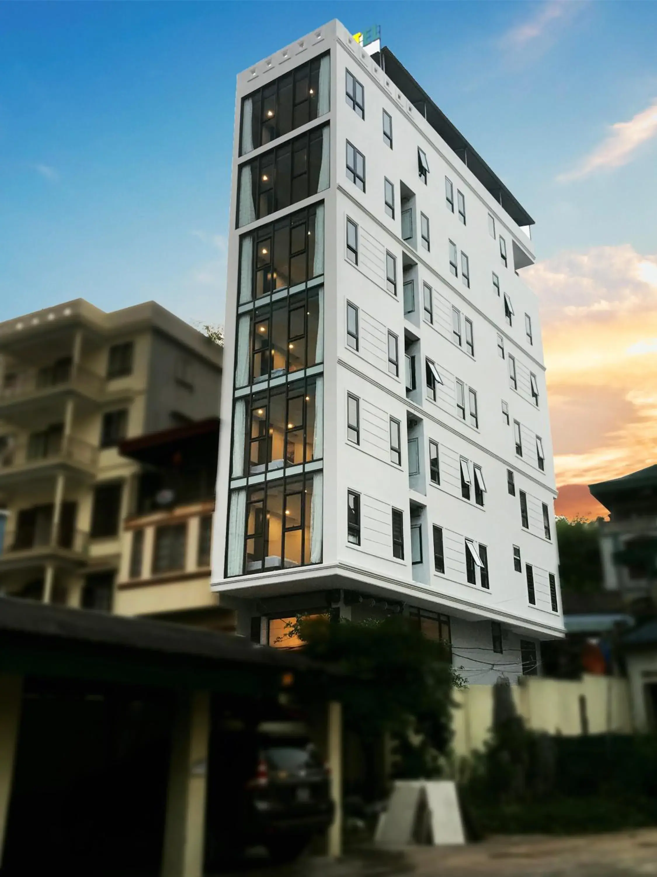 Property building in Ivy Hotel Bai Chay Ha Long Property building in Ivy Hotel Bai Chay Ha Long