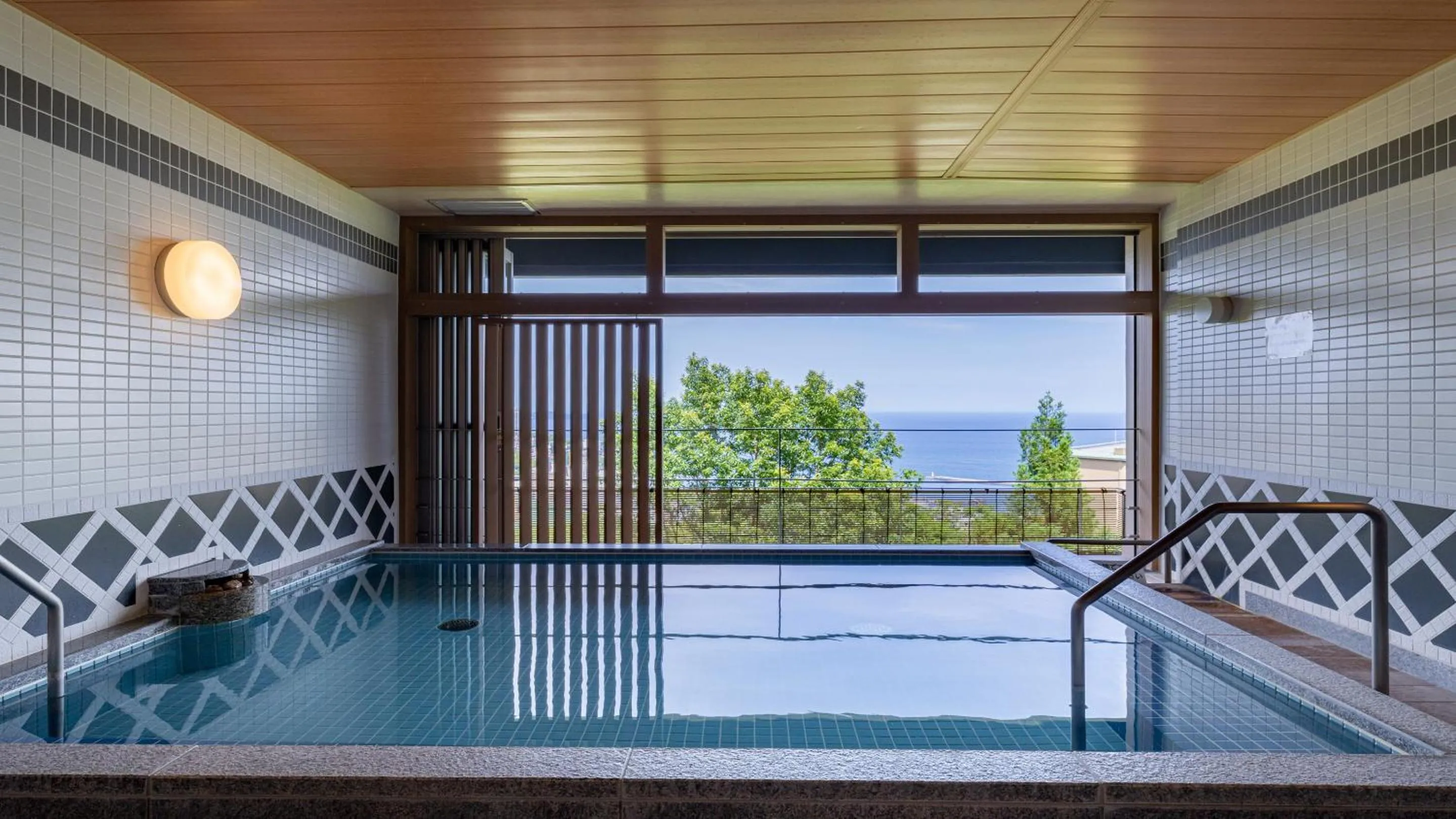 Public Bath in KAMENOI HOTEL Atami Annex