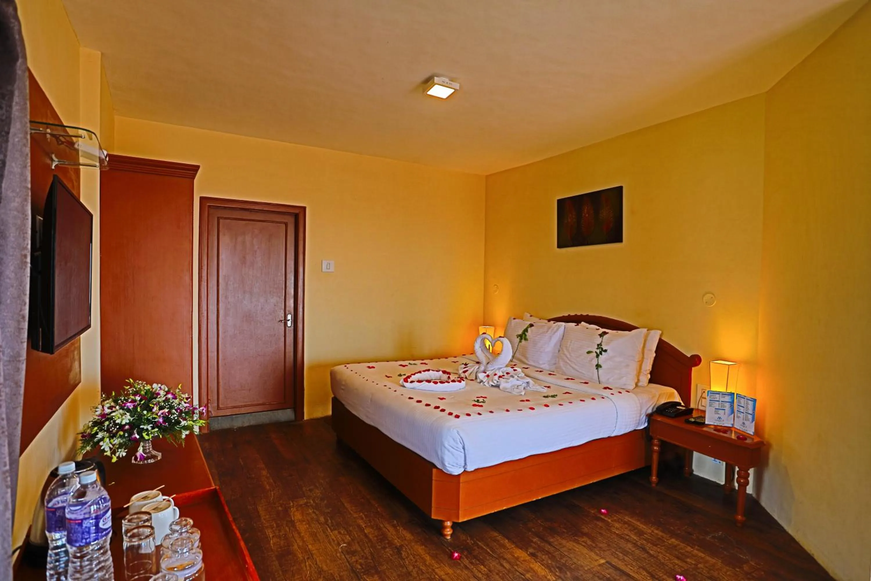 Bedroom, Bed in La Montana by TGI